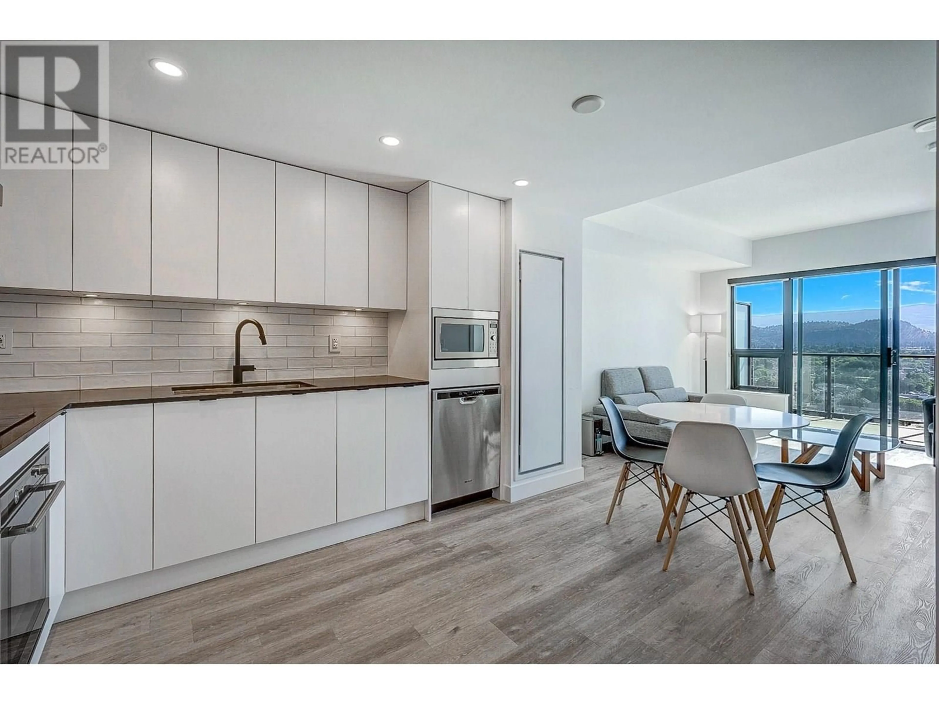 Open concept kitchen, unknown for 1701 - 1471 ST PAUL STREET, Kelowna British Columbia V1Y2E4