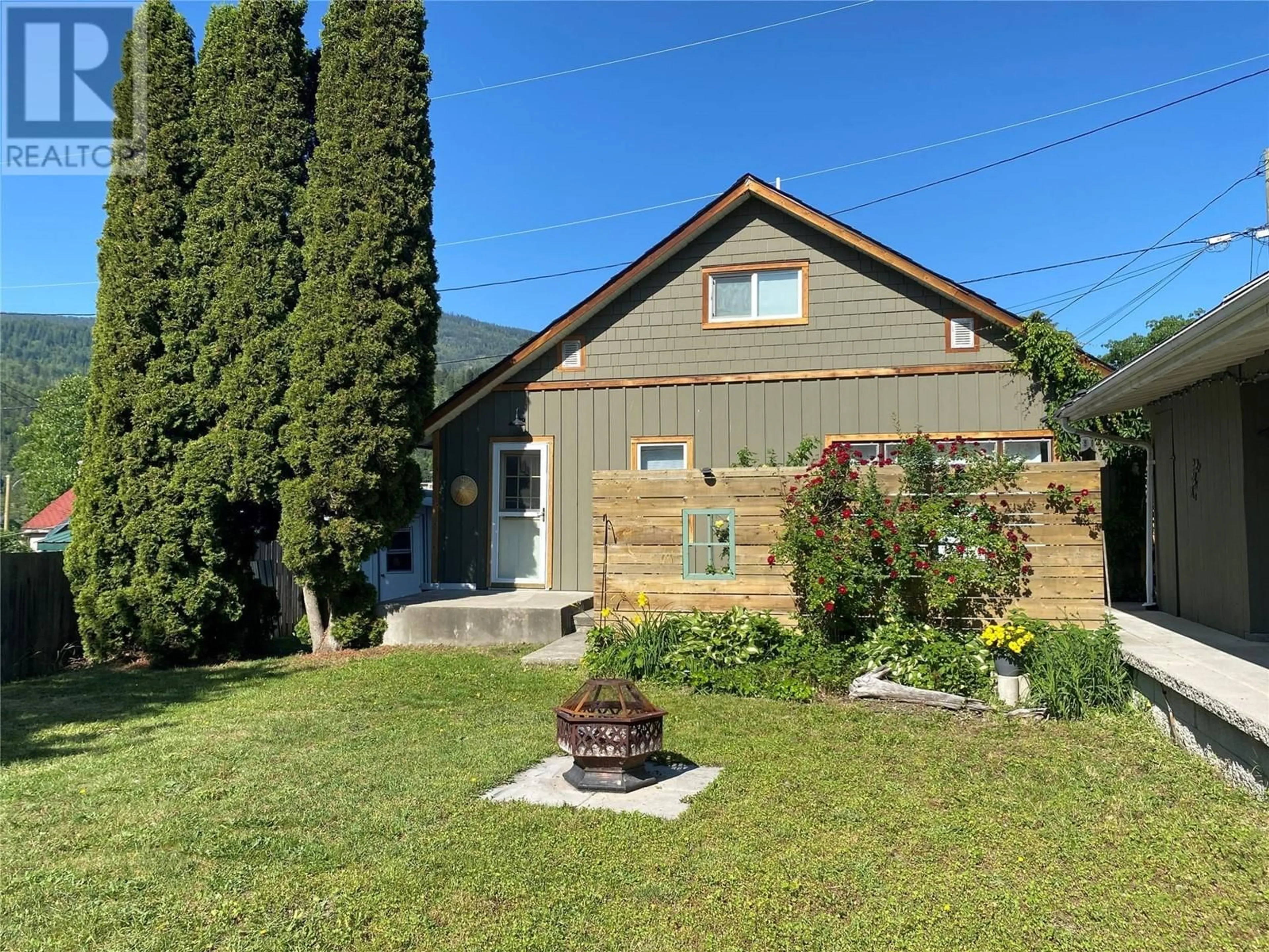 Unknown for 412 7TH AVENUE, Castlegar British Columbia V1N1R2