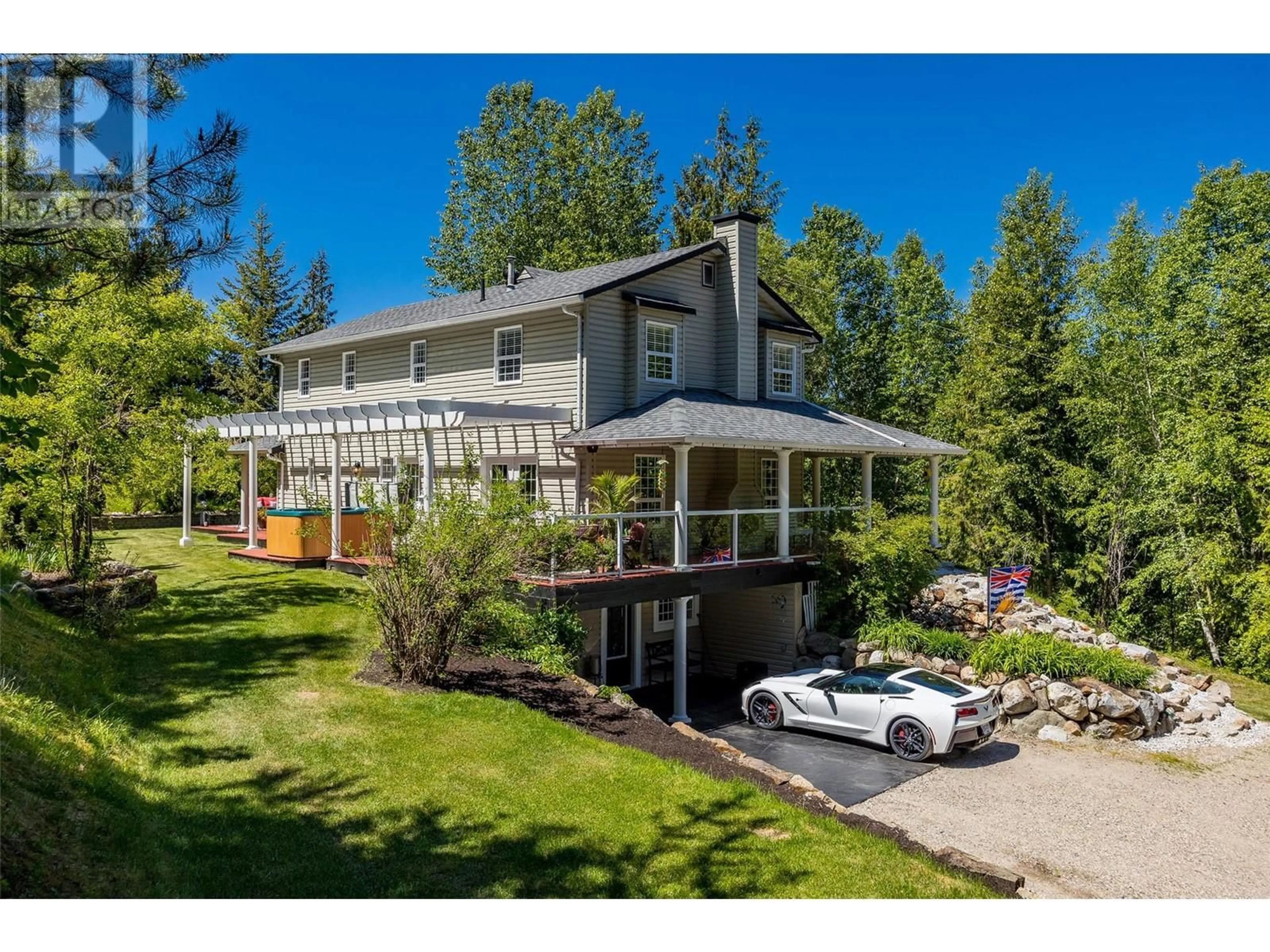 A pic from outside/outdoor area/front of a property/back of a property/a pic from drone, unknown for 8765 FORSBERG ROAD, Vernon British Columbia V1B3M6