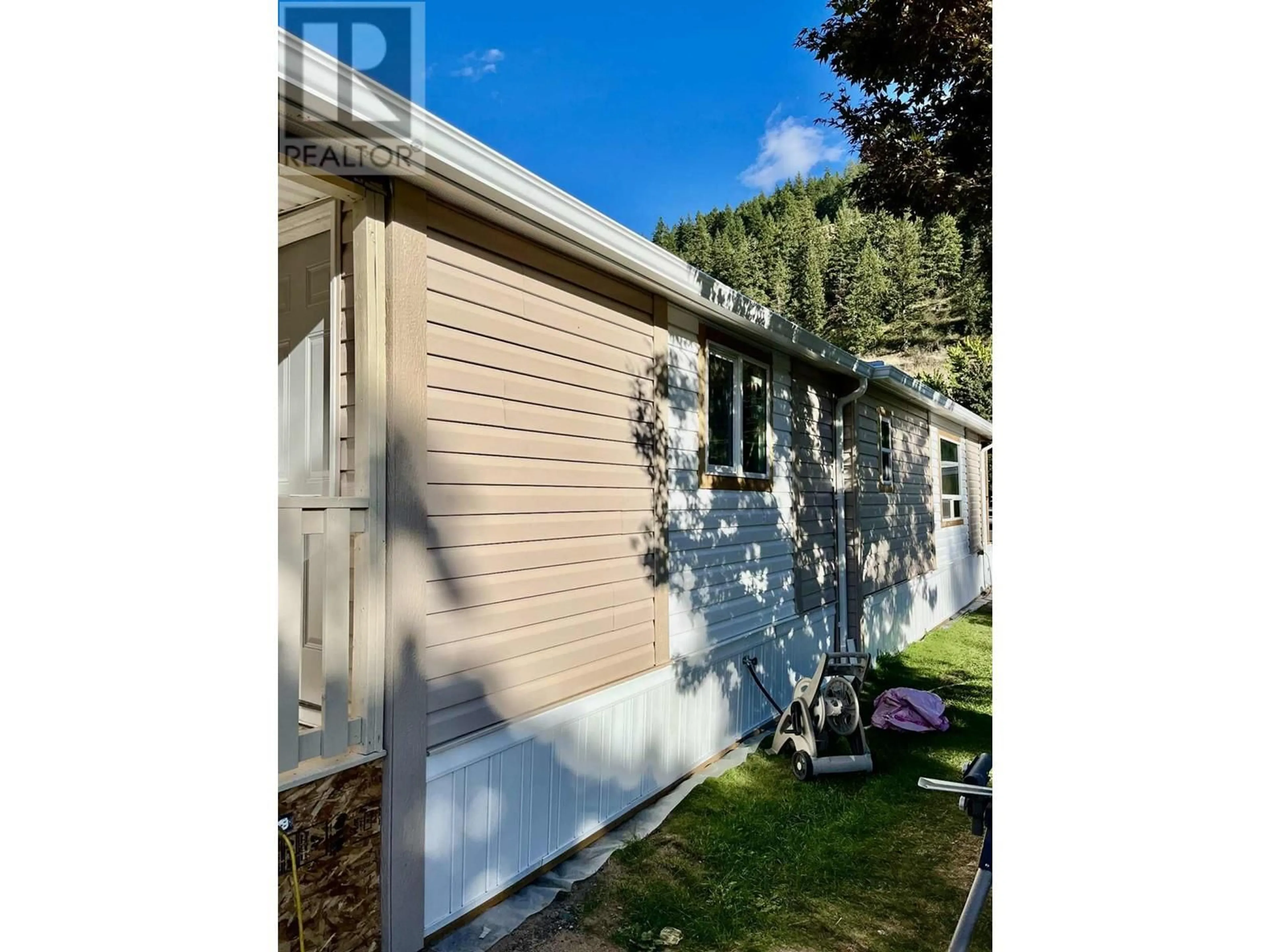 Home with vinyl exterior material, street for 19 - 161 SHUSWAP AVENUE, Chase British Columbia V0E1M0