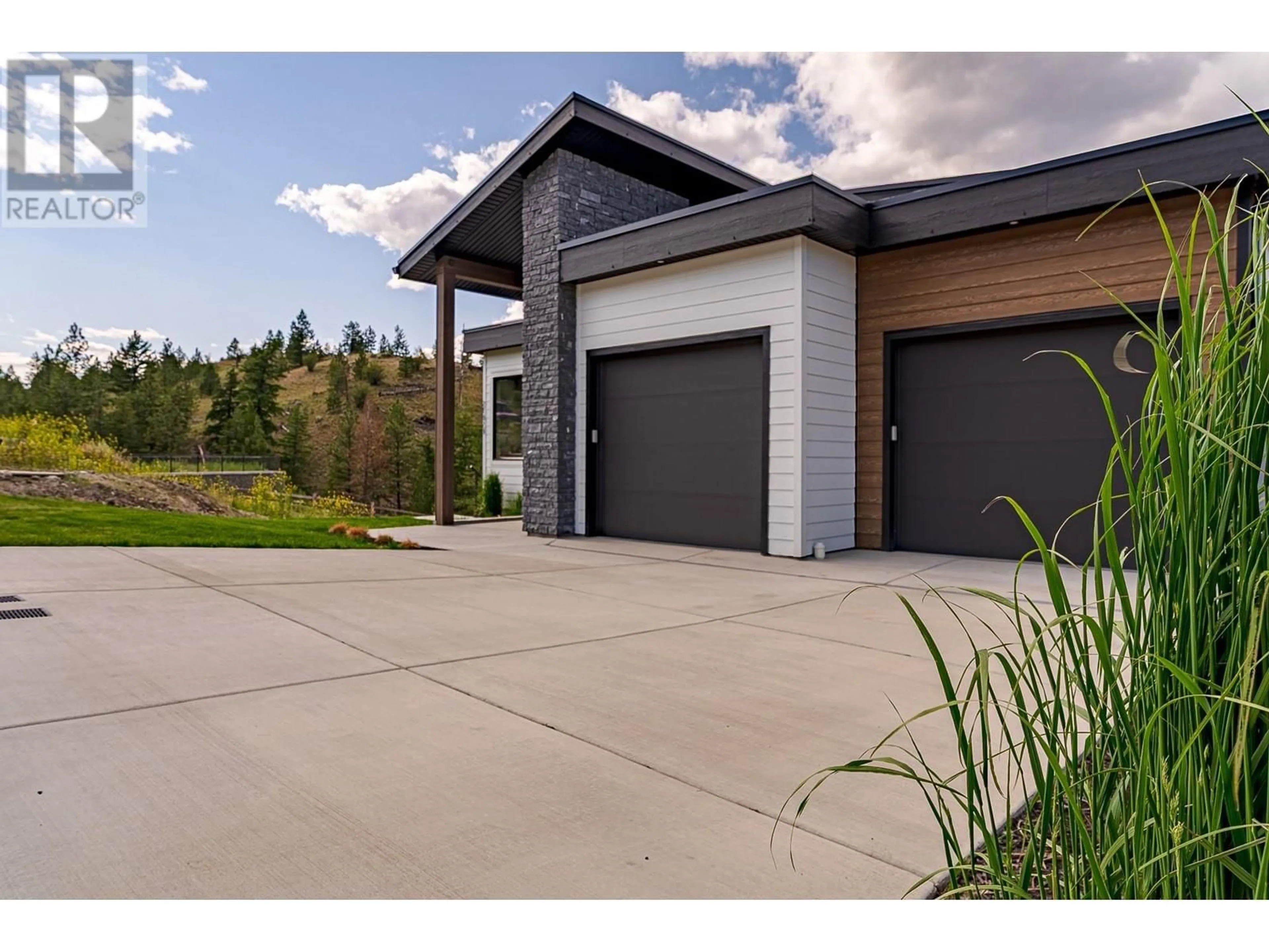 Unknown for 2182 GALORE CRESCENT, Kamloops British Columbia V2E0E4