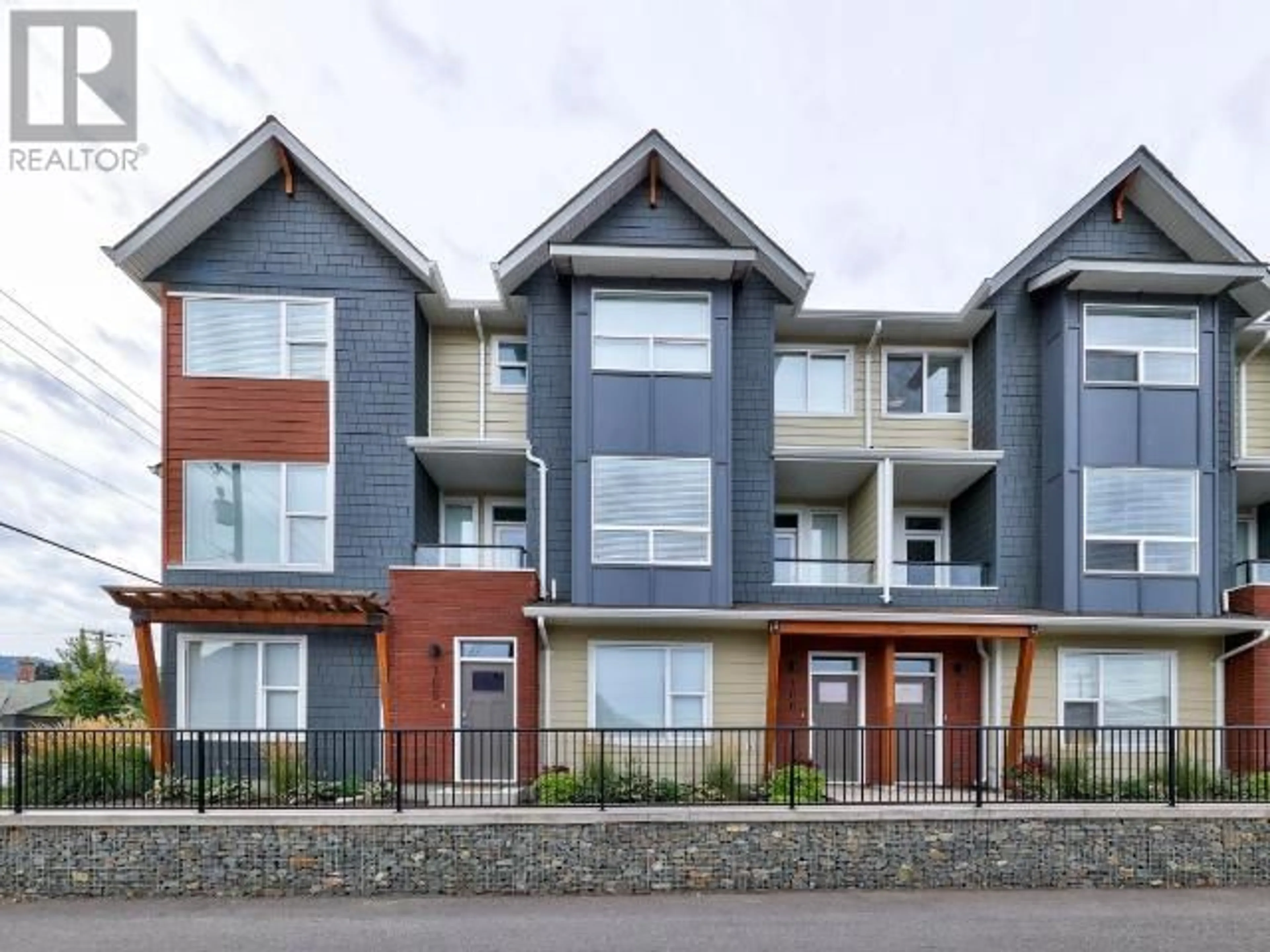 Home with brick exterior material, unknown for 105 - 370 9TH AVENUE, Kamloops British Columbia V2C0H9