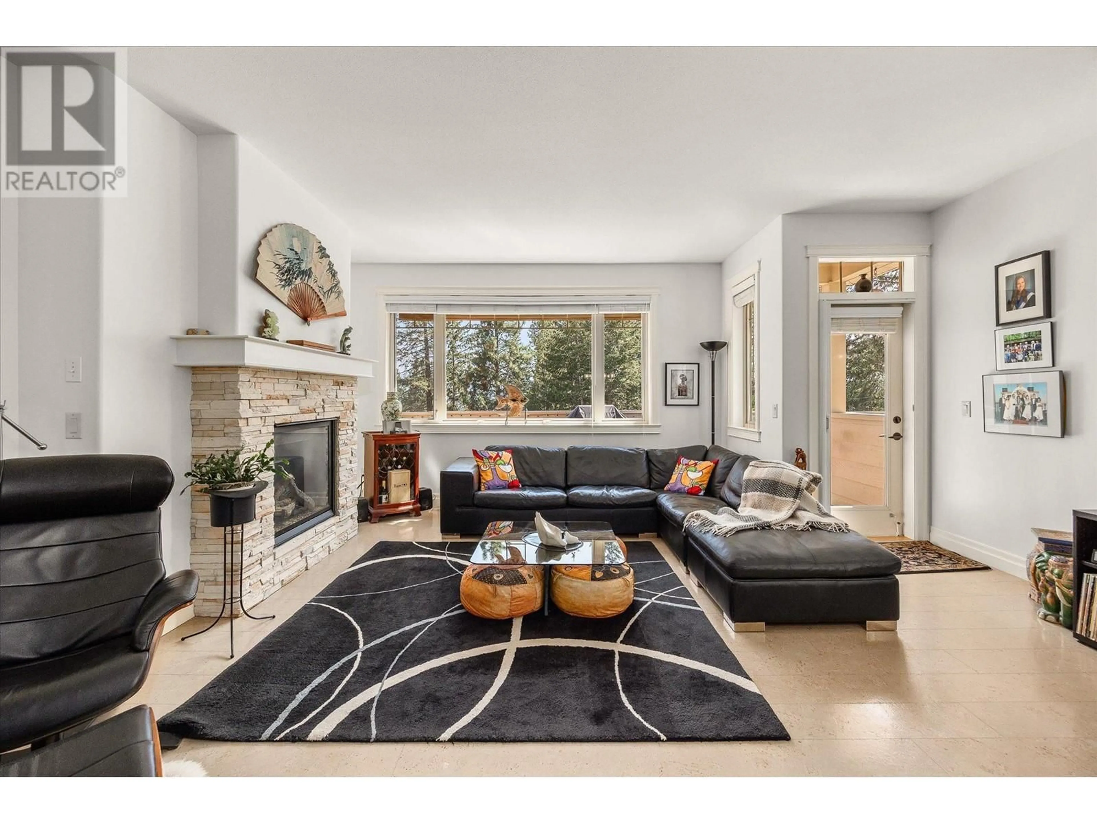 Living room with furniture, unknown for 14 - 2283 SHANNON HEIGHTS COURT, West Kelowna British Columbia V4T3B9