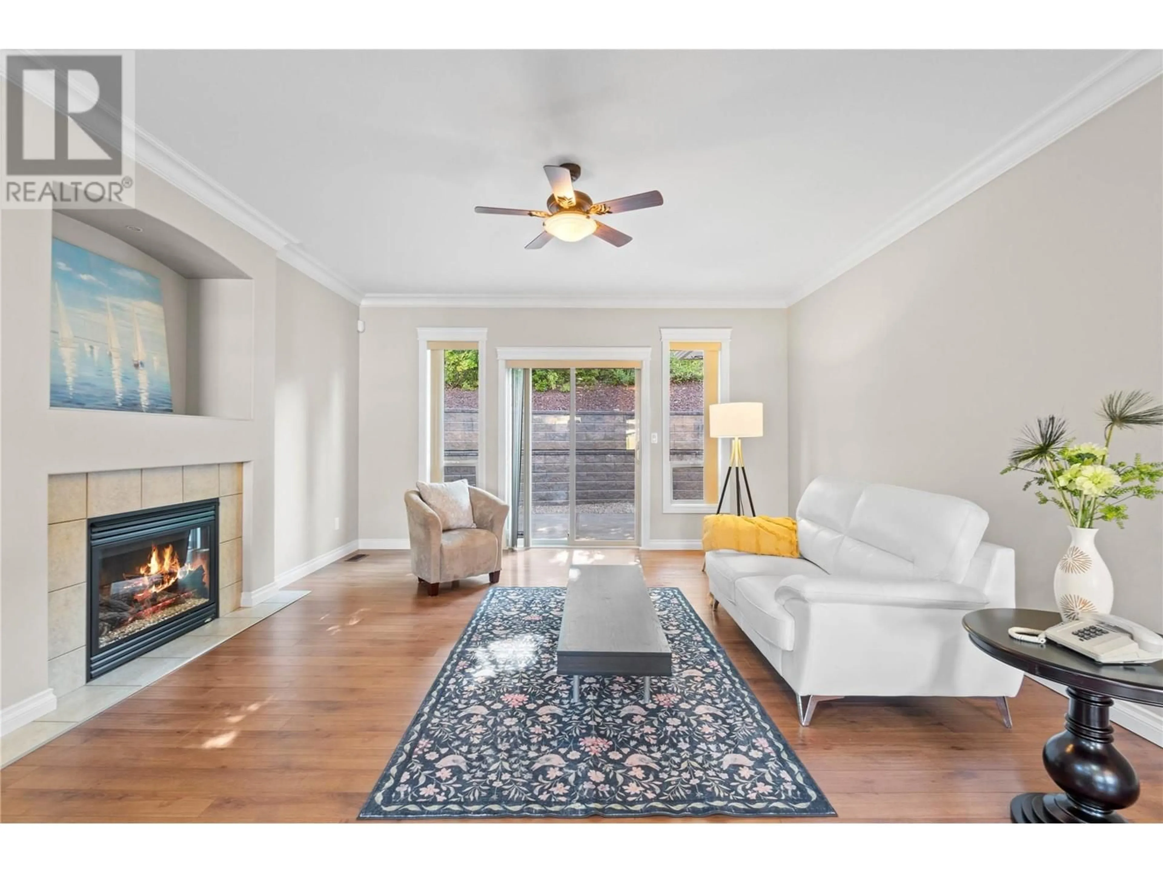 Living room with furniture, unknown for 5 - 2850 7TH AVENUE NORTHEAST, Salmon Arm British Columbia V1E0B7
