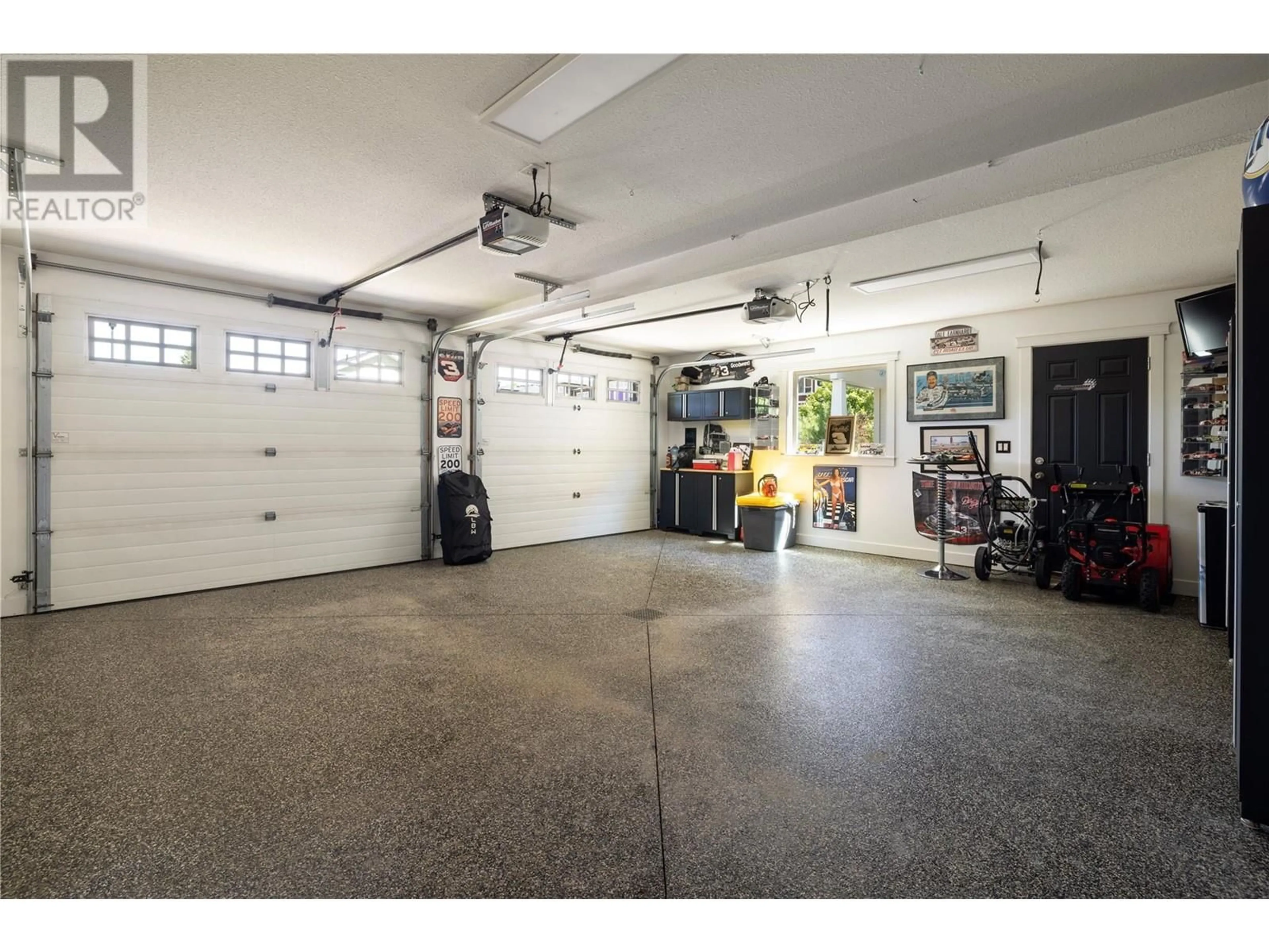 Indoor garage for 3914 HORNBY TERRACE, Armstrong British Columbia V0E1B2