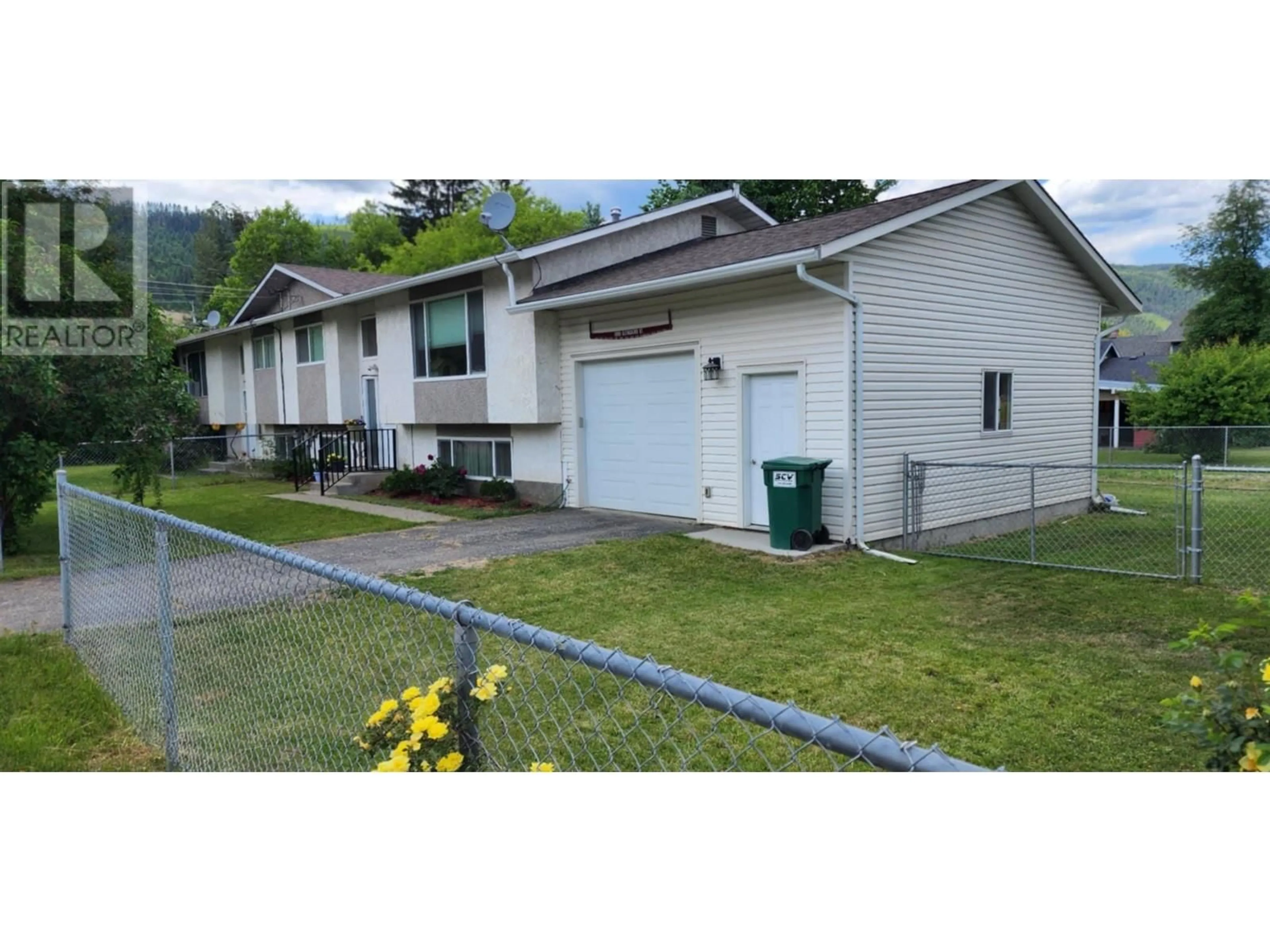 Unknown for B - 1989 GLENCAIRD STREET, Lumby British Columbia V0E2G0