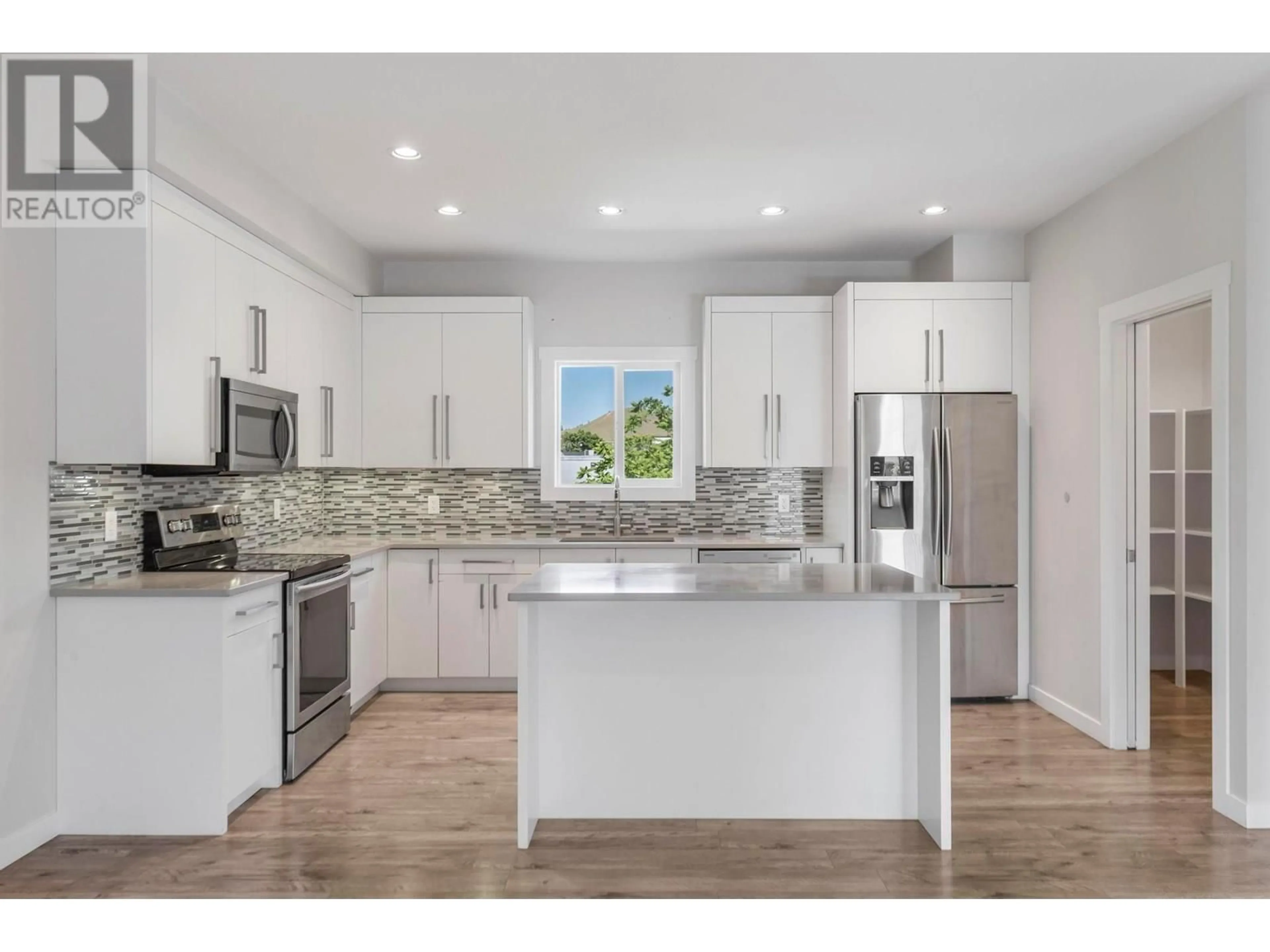 Open concept kitchen, unknown for 2 - 140 MILLS ROAD, Kelowna British Columbia V1V1V1