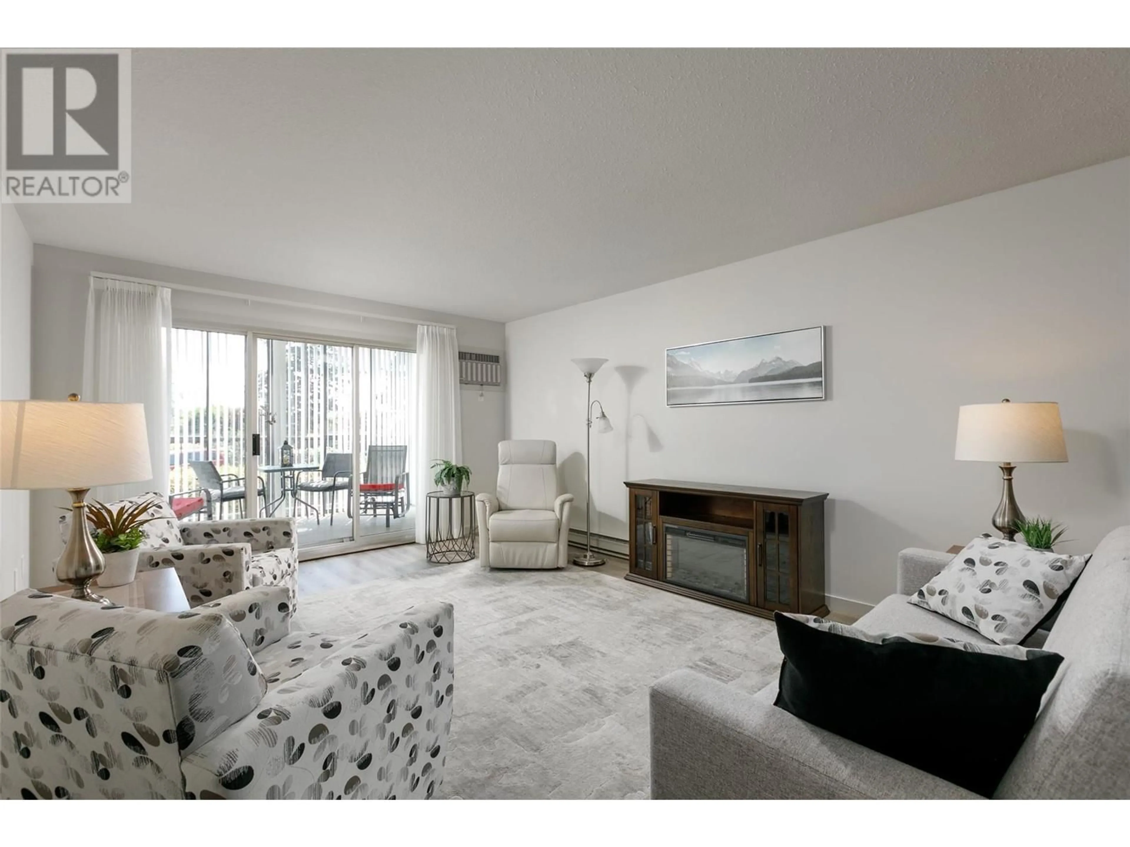 Living room with furniture, unknown for 103 - 489 HIGHWAY 33 OTHER WEST, Kelowna British Columbia V1X1Y2