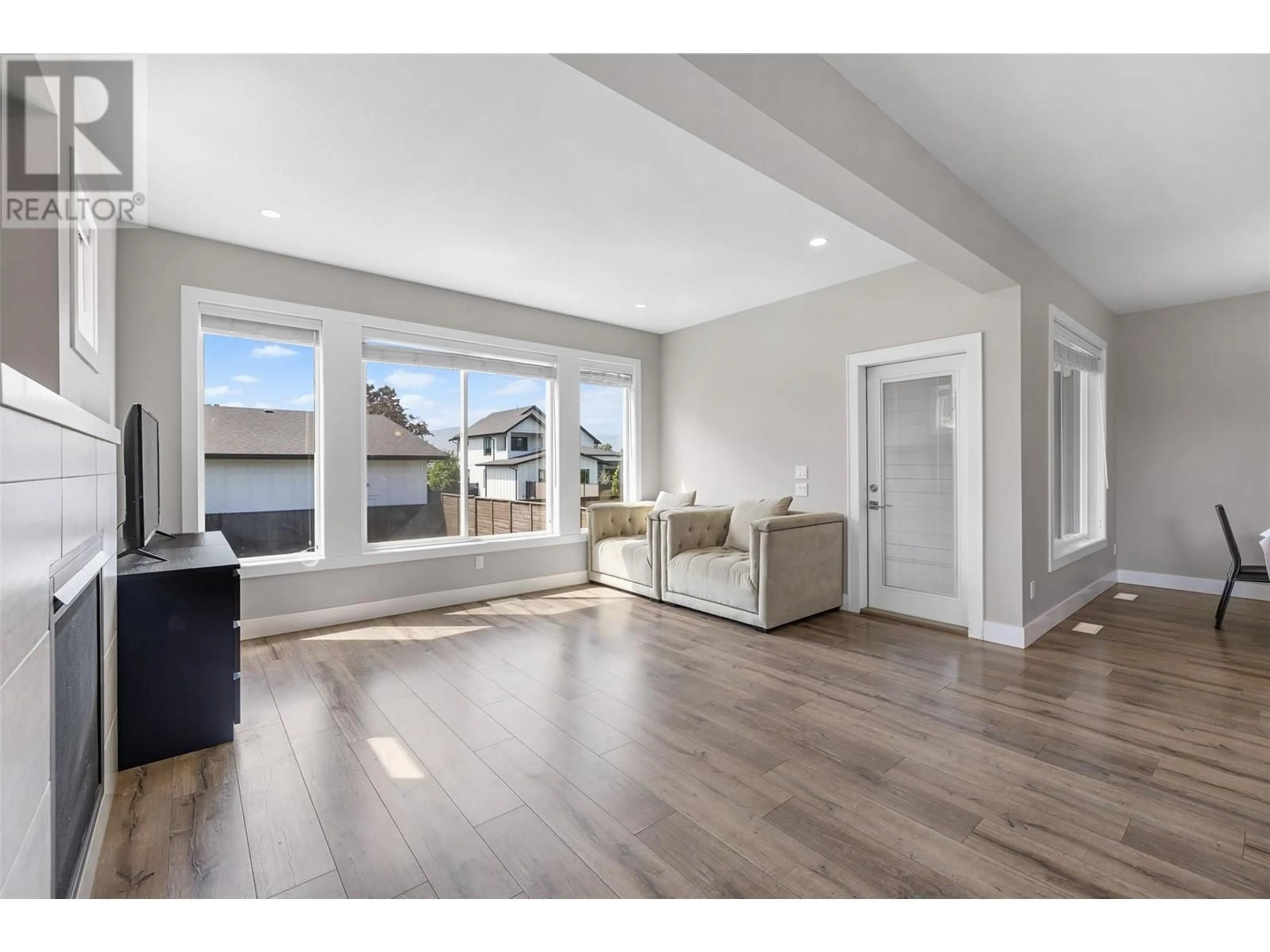 Unknown for 1753 KLO ROAD, Kelowna British Columbia V1W3P3