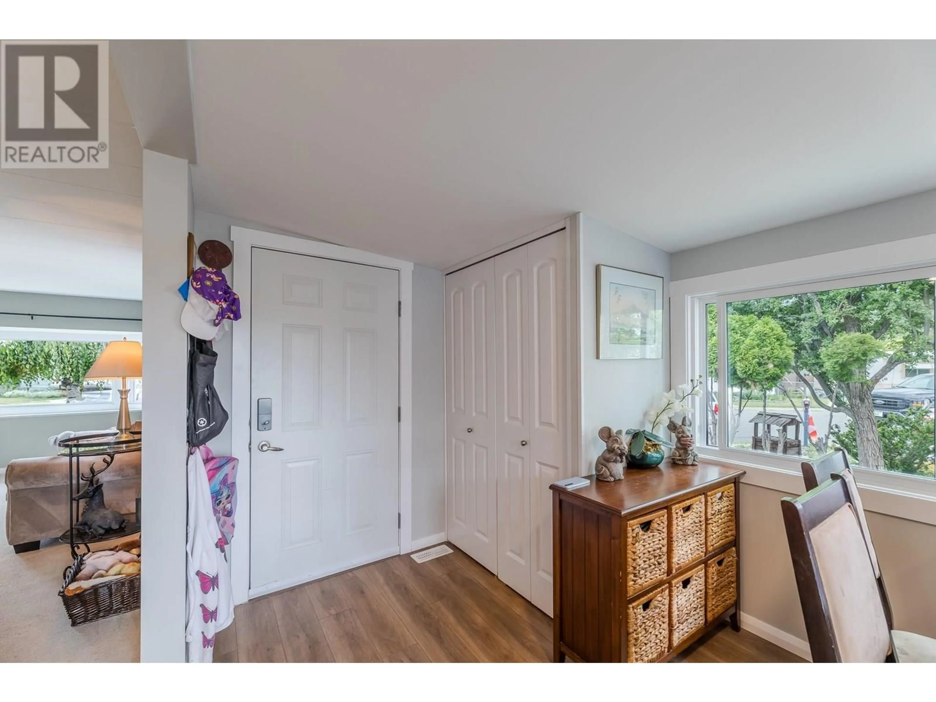Indoor entryway for 70 - 3245 PARIS STREET, Penticton British Columbia V2A3T9