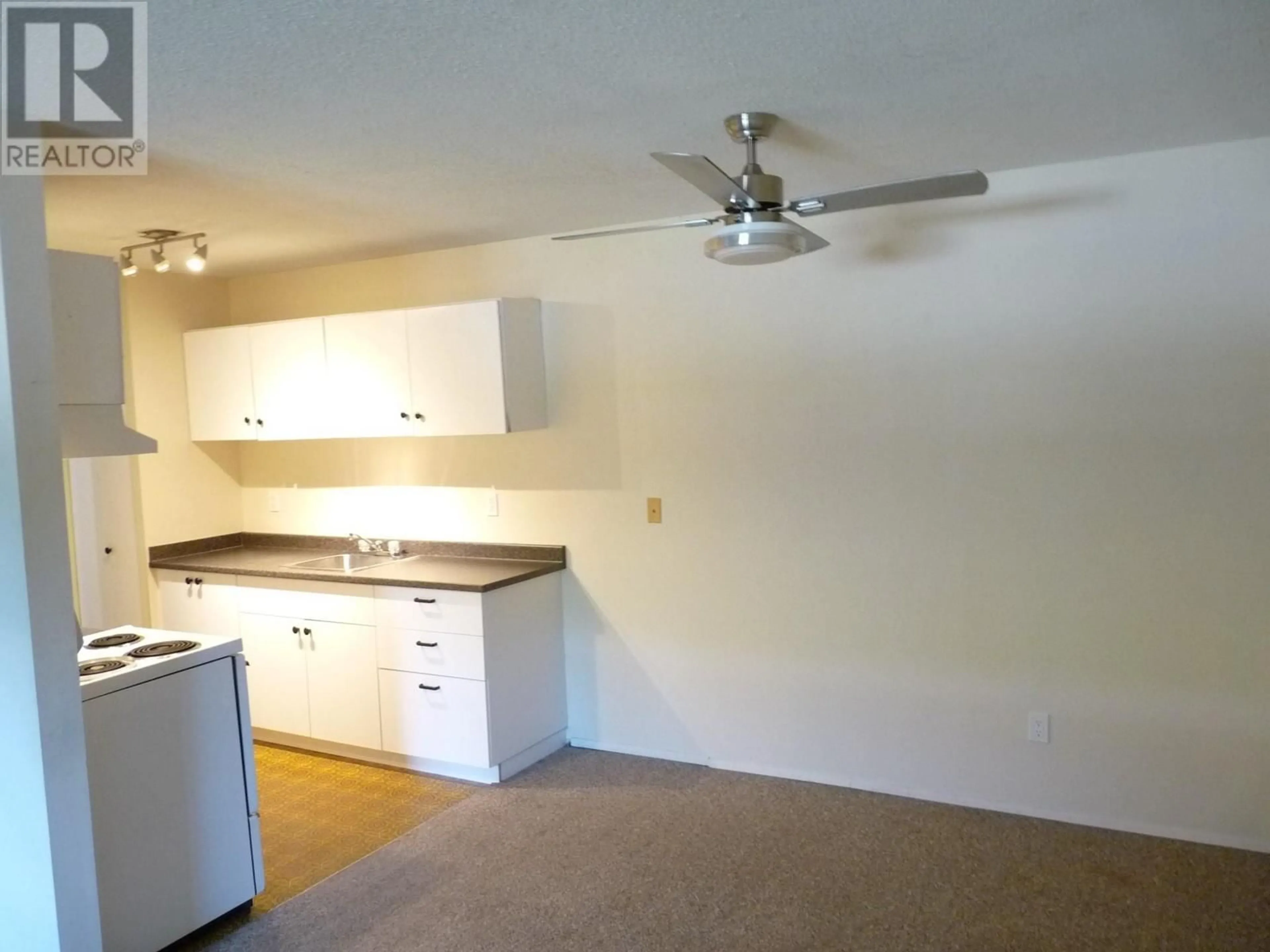 Standard kitchen, unknown for 1 - 1900 TRANQUILLE ROAD, Kamloops British Columbia V2B7V1