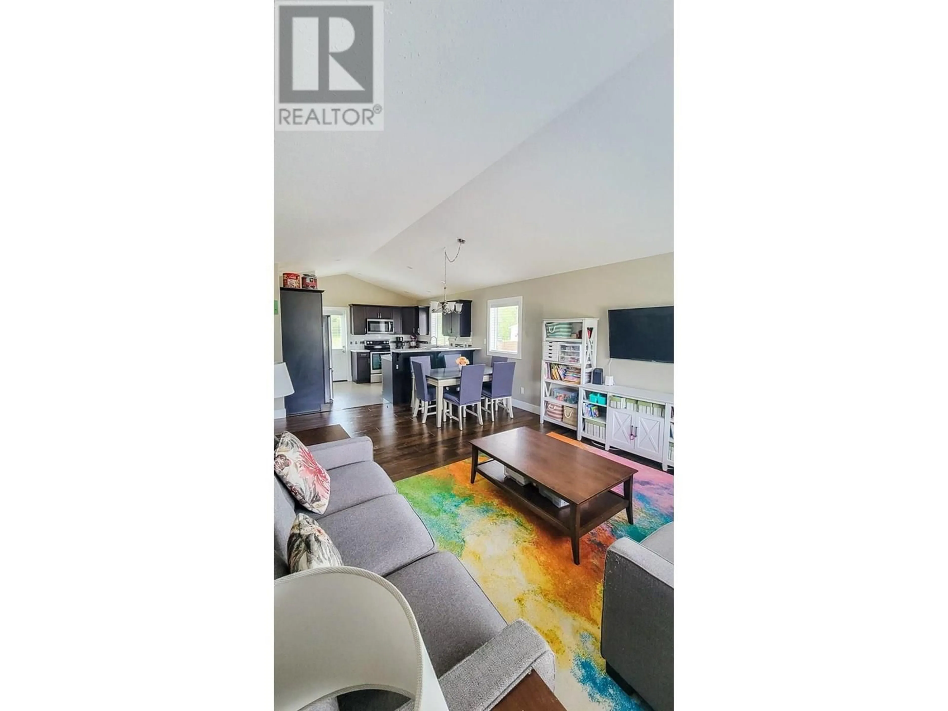 Unknown for 4208 16TH AVENUE, Castlegar British Columbia V1N4X7