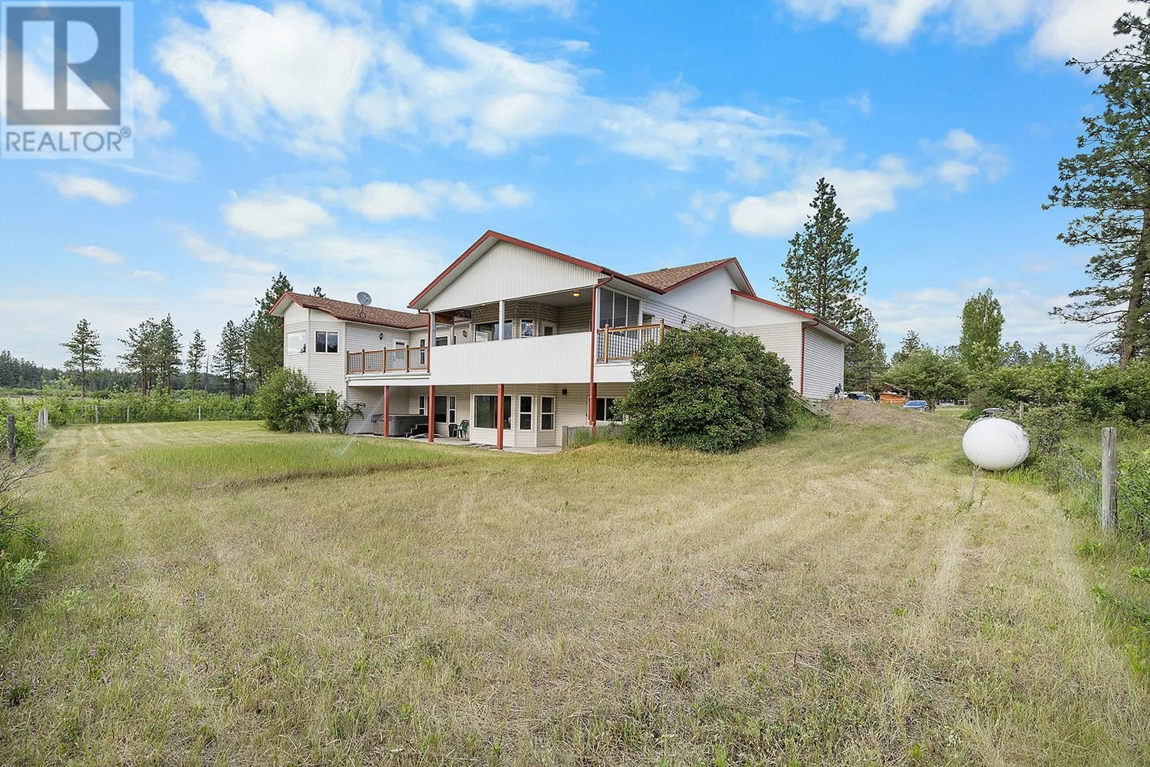 A pic from outside/outdoor area/front of a property/back of a property/a pic from drone, mountain view for 4363 LISTER ROAD OTHER, Ta Ta Creek British Columbia V0B1H0