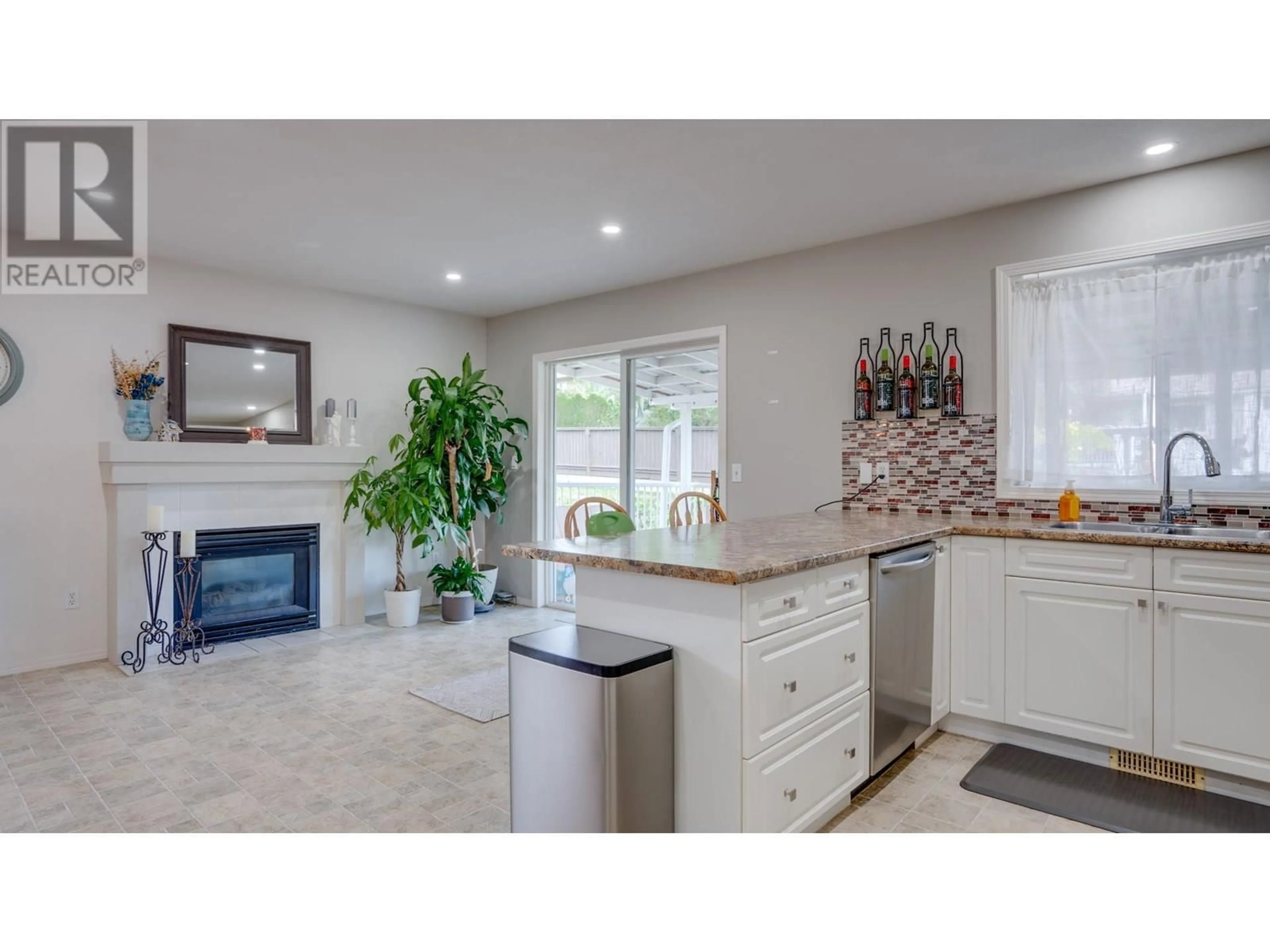 Open concept kitchen, ceramic/tile floor for 2825 RICHFIELD DRIVE, Vernon British Columbia V1H1A6