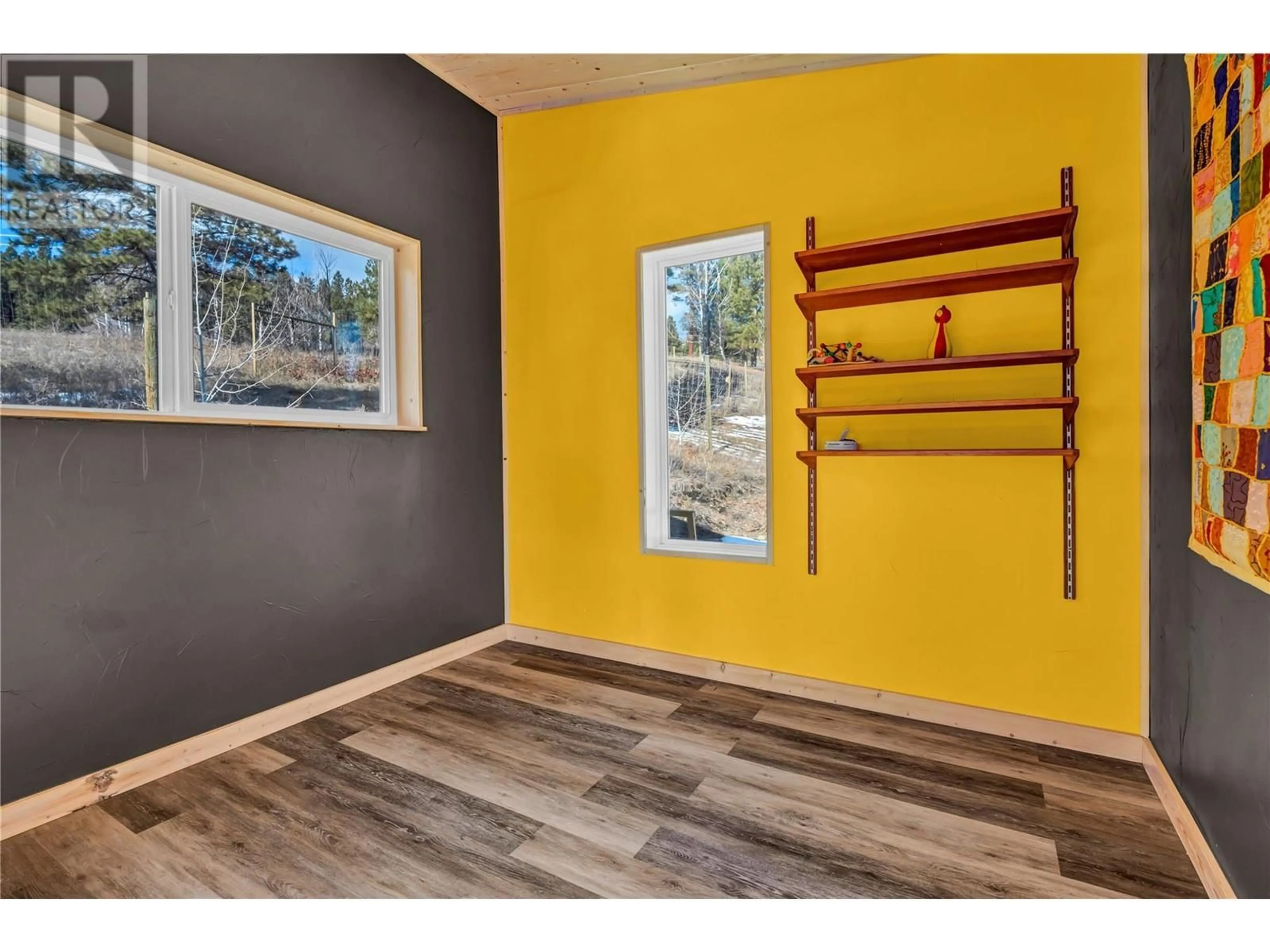 Indoor entryway for 150 HIDDEN VALLEY RD OTHER, Princeton British Columbia V0X1W0