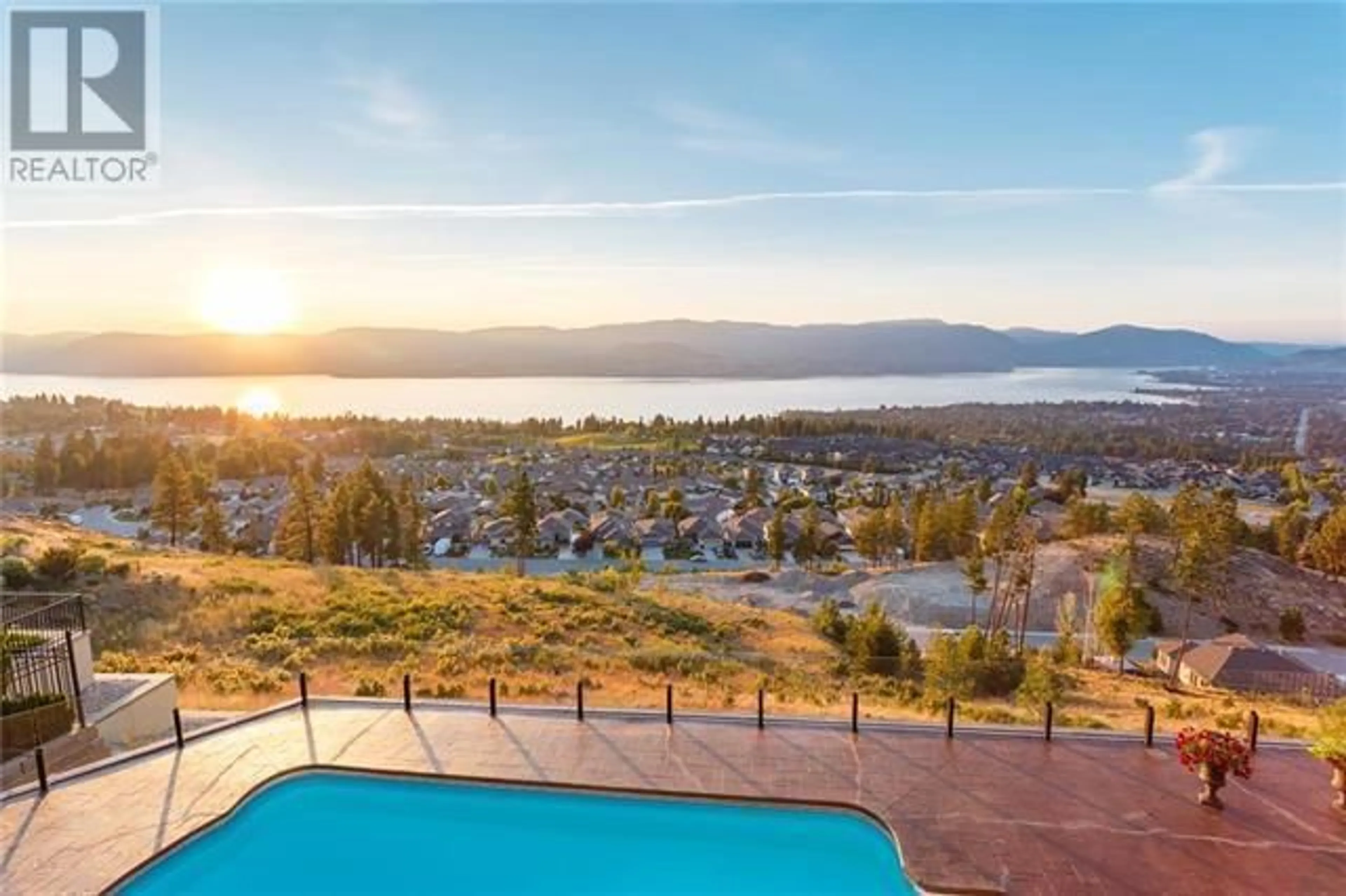 Pool for 714 KUIPERS CRESCENT, Kelowna British Columbia V1W5B2