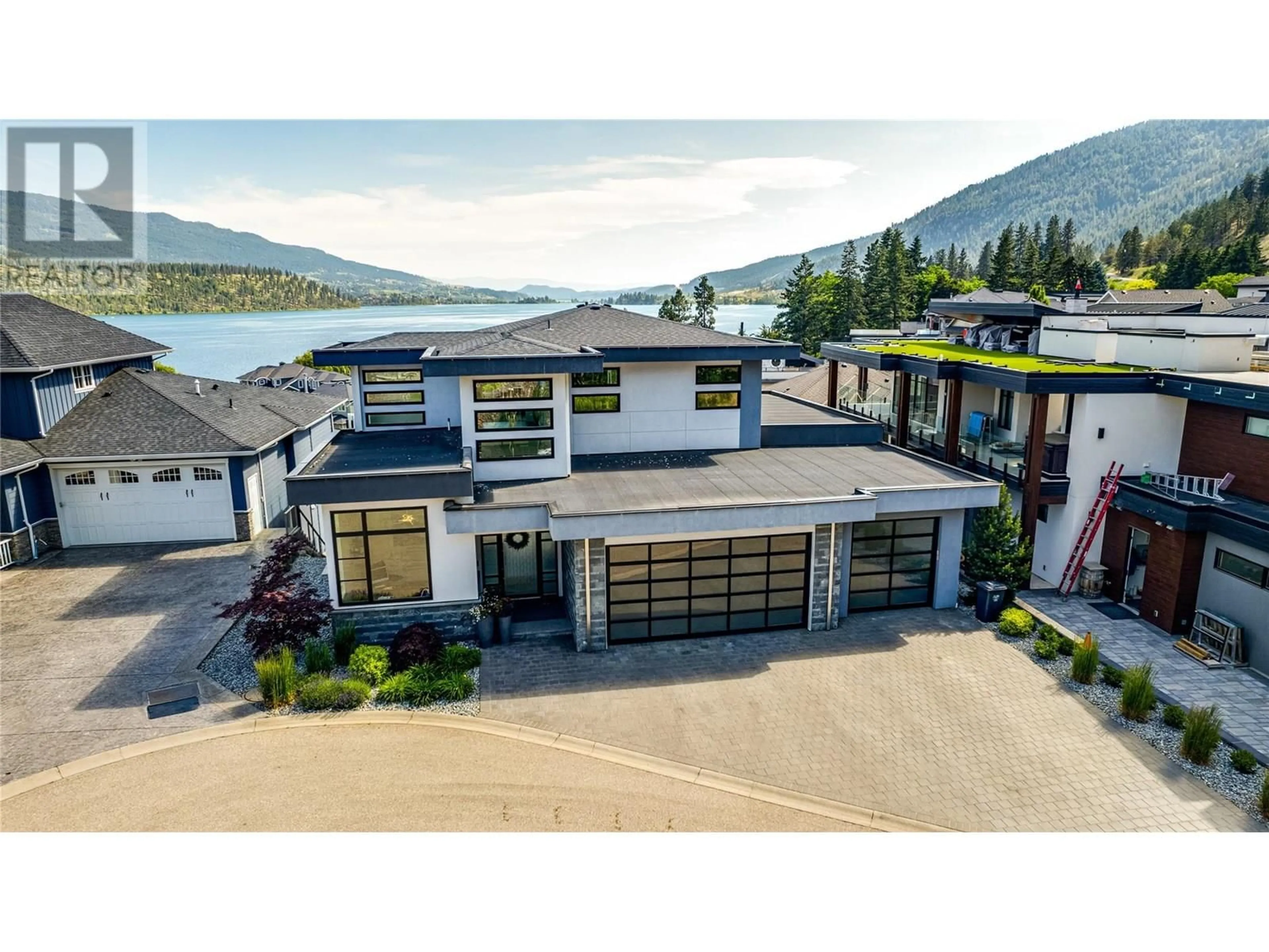 A pic from outside/outdoor area/front of a property/back of a property/a pic from drone, mountain view for 20 - 18451 CRYSTAL WATERS ROAD, Lake Country British Columbia V4V2G2