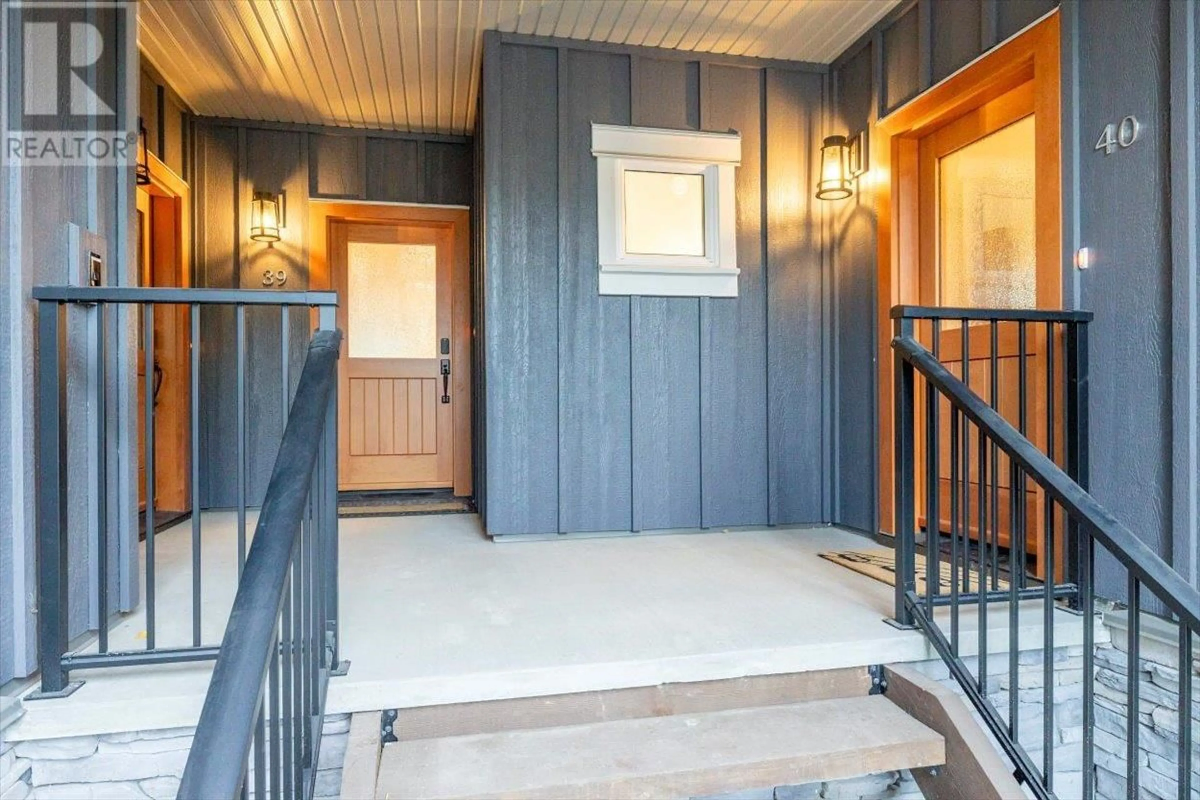 Indoor entryway for 39 - 4576 TIMBERLINE CRESCENT, Fernie British Columbia V0B1M5