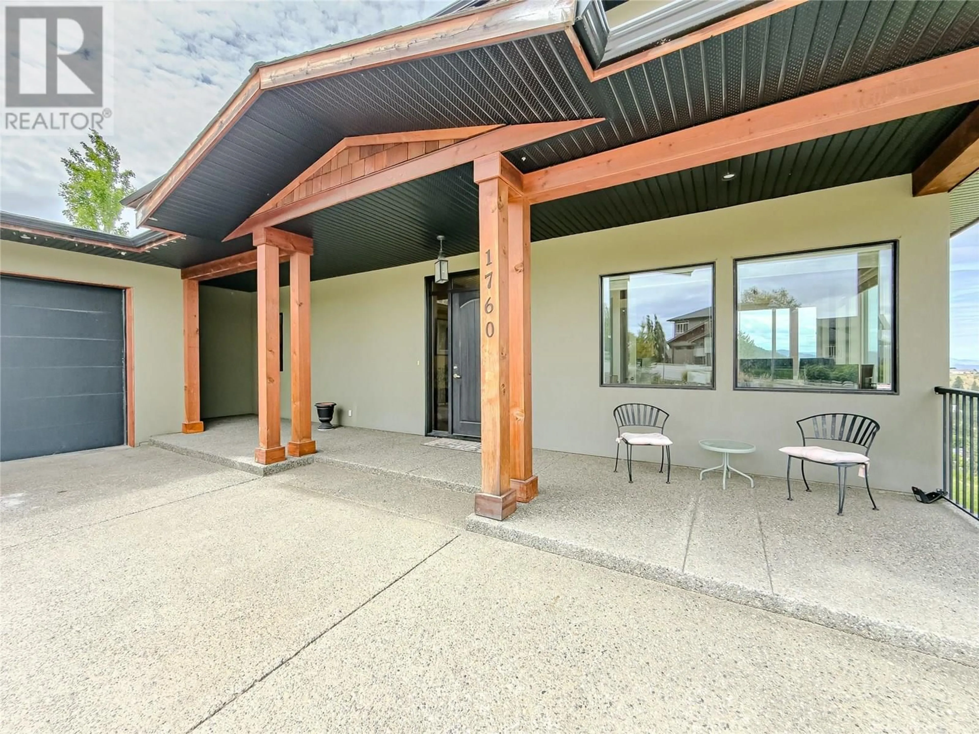 Patio, water/lake/river/ocean view for 1760 CHEAKAMUS DRIVE, Kamloops British Columbia V2E2T6