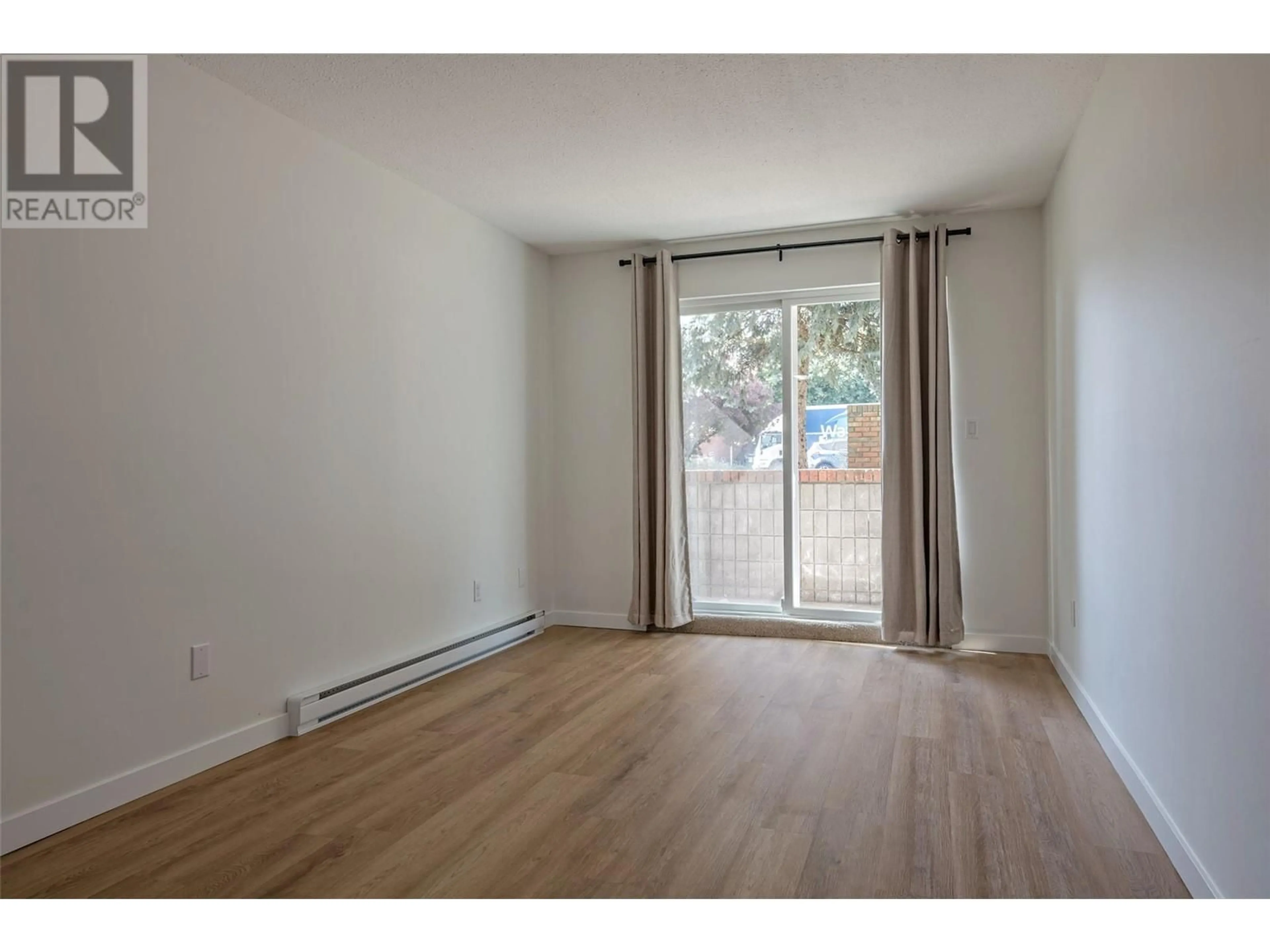 A pic of a room for 109 - 3304 35 AVENUE, Vernon British Columbia V1T8M6