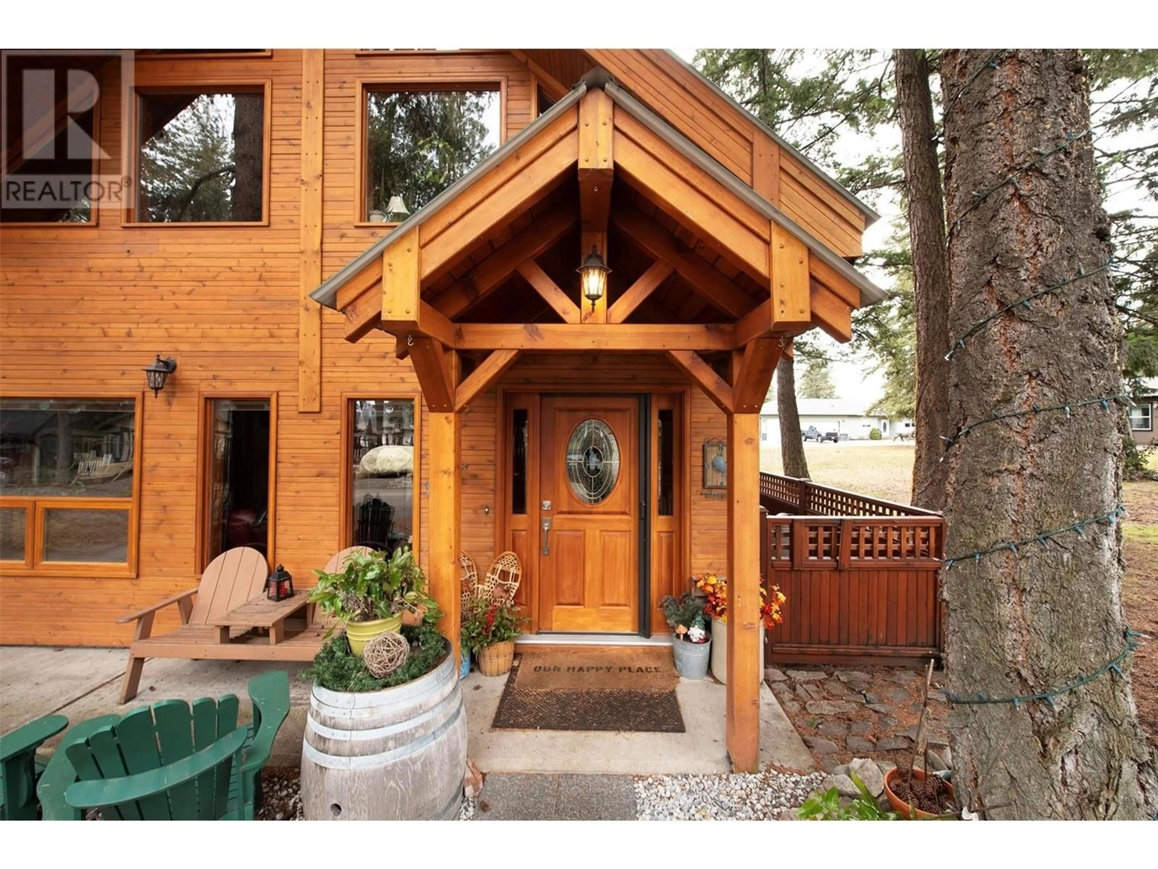 Indoor entryway for 346 HUMMINGBIRD AVENUE, Vernon British Columbia V1H2A1