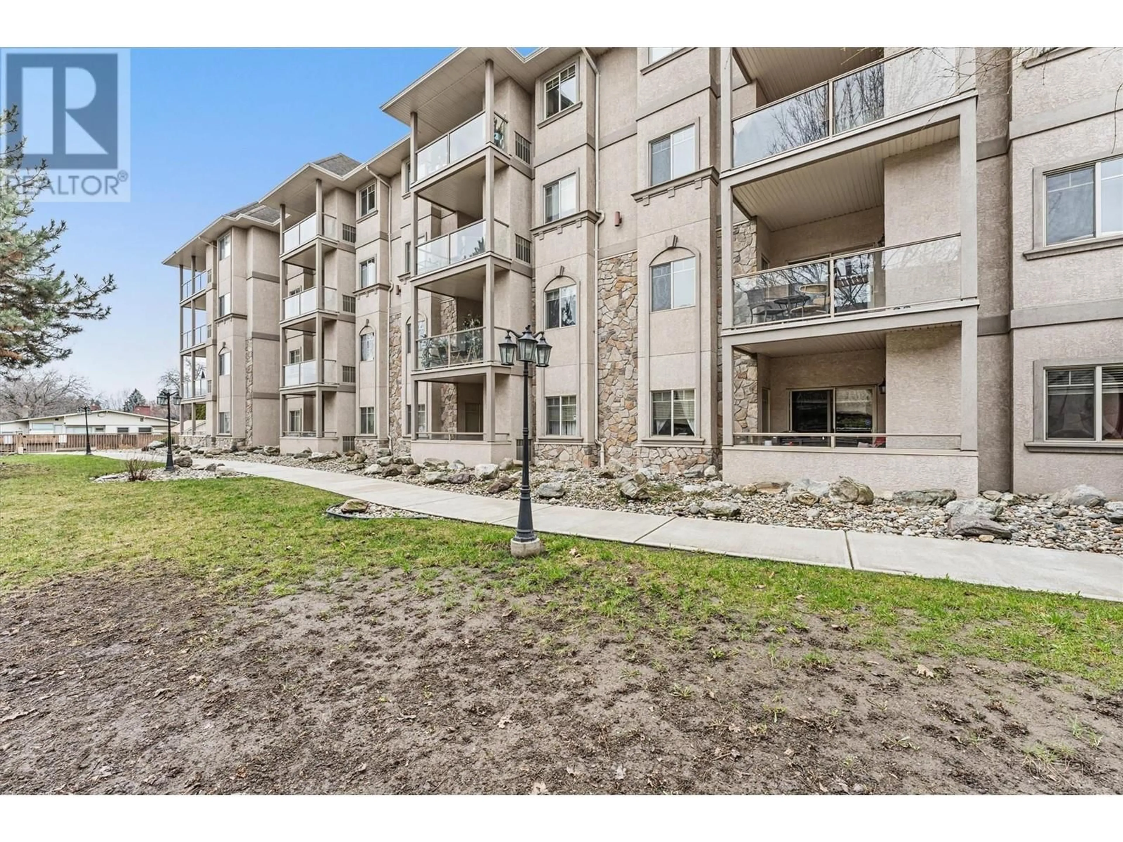 Patio, unknown for 206 - 1007 HARVEY AVENUE, Kelowna British Columbia V1Y6E4