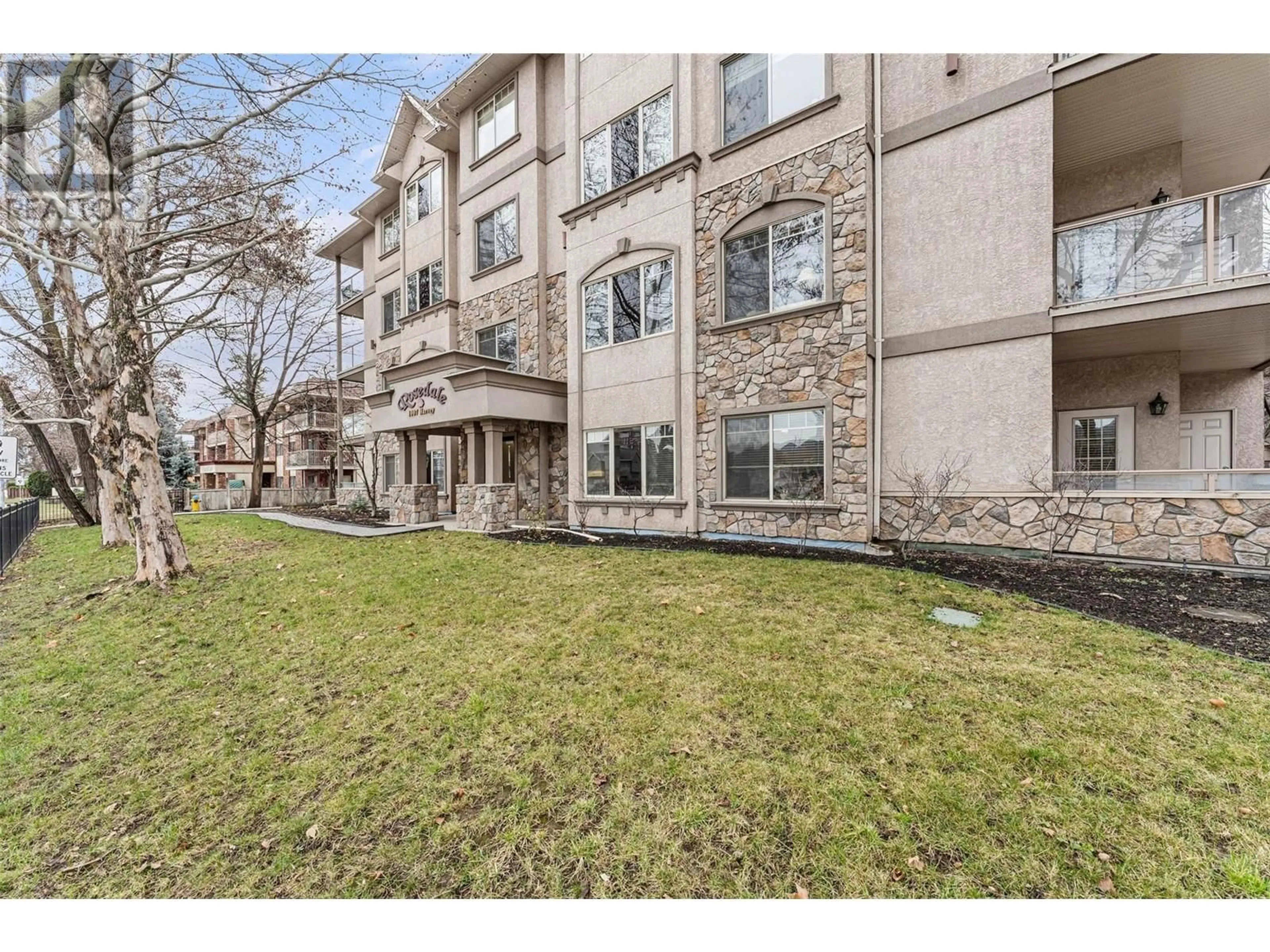 Patio, unknown for 206 - 1007 HARVEY AVENUE, Kelowna British Columbia V1Y6E4