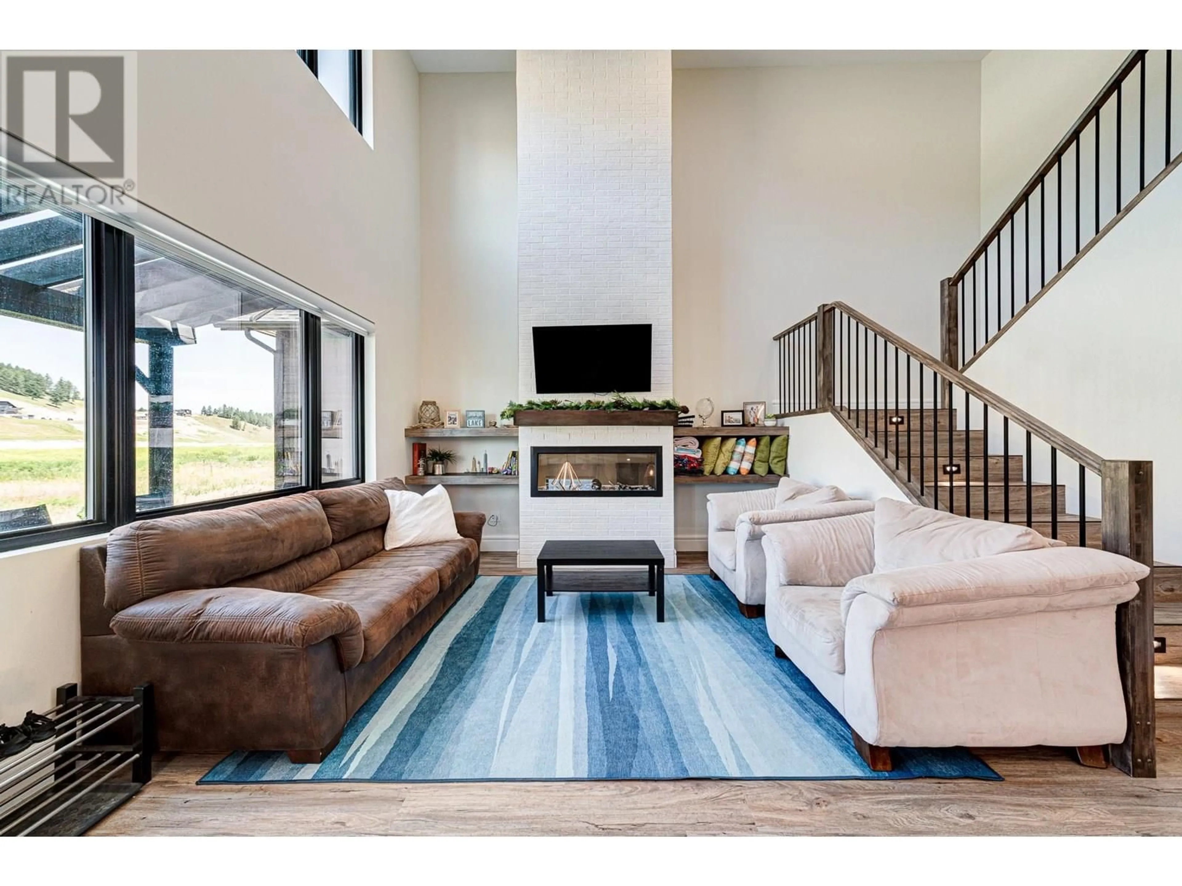 Living room with furniture, unknown for 1663 KOOCANUSA LAKE DRIVE, Lake Koocanusa British Columbia V0B1T5