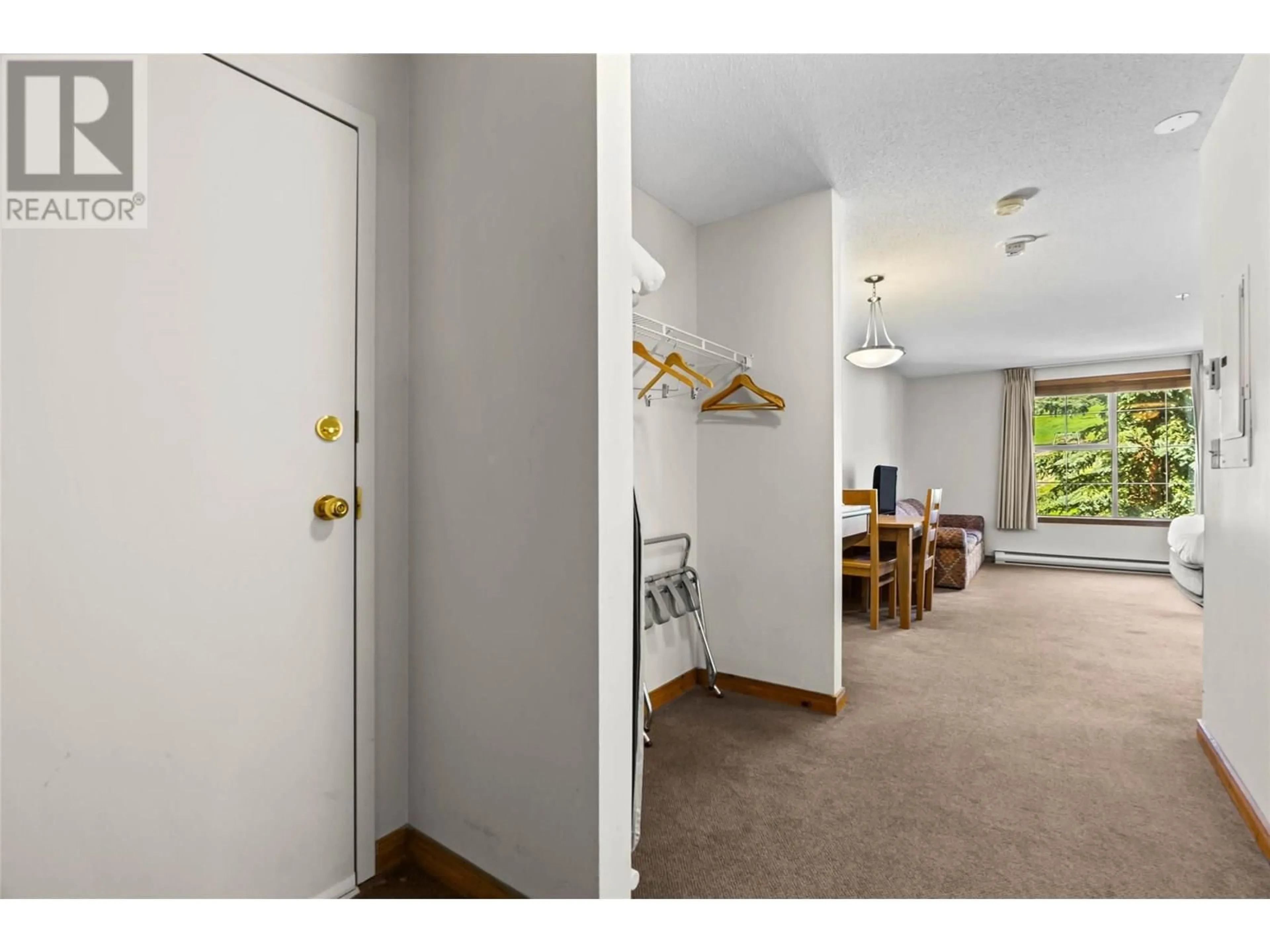 Indoor entryway for 312 - 3160 CREEKSIDE WAY, Sun Peaks British Columbia V0E5N0