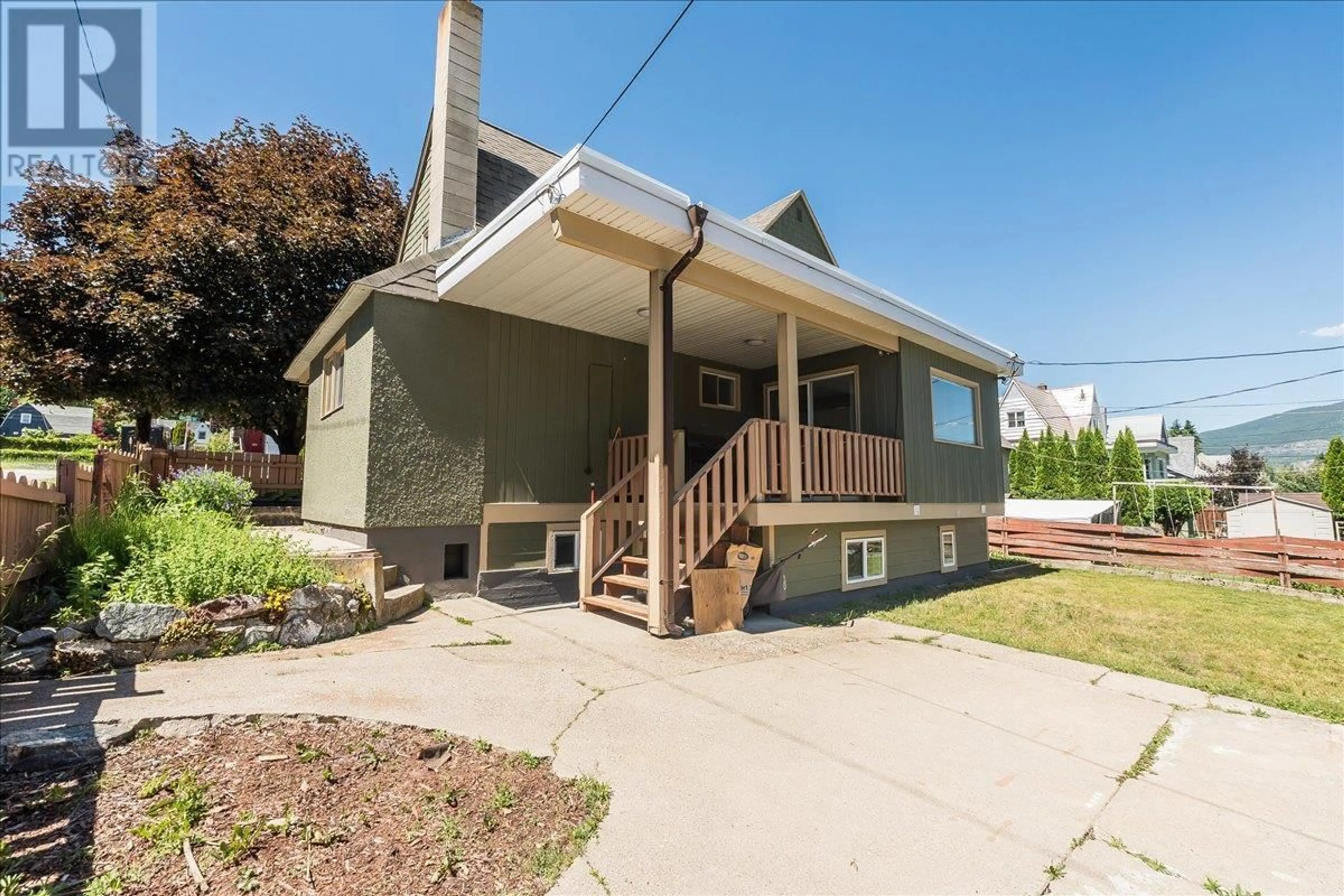 Unknown for 798 KIPLING STREET, Warfield British Columbia V1R2A4