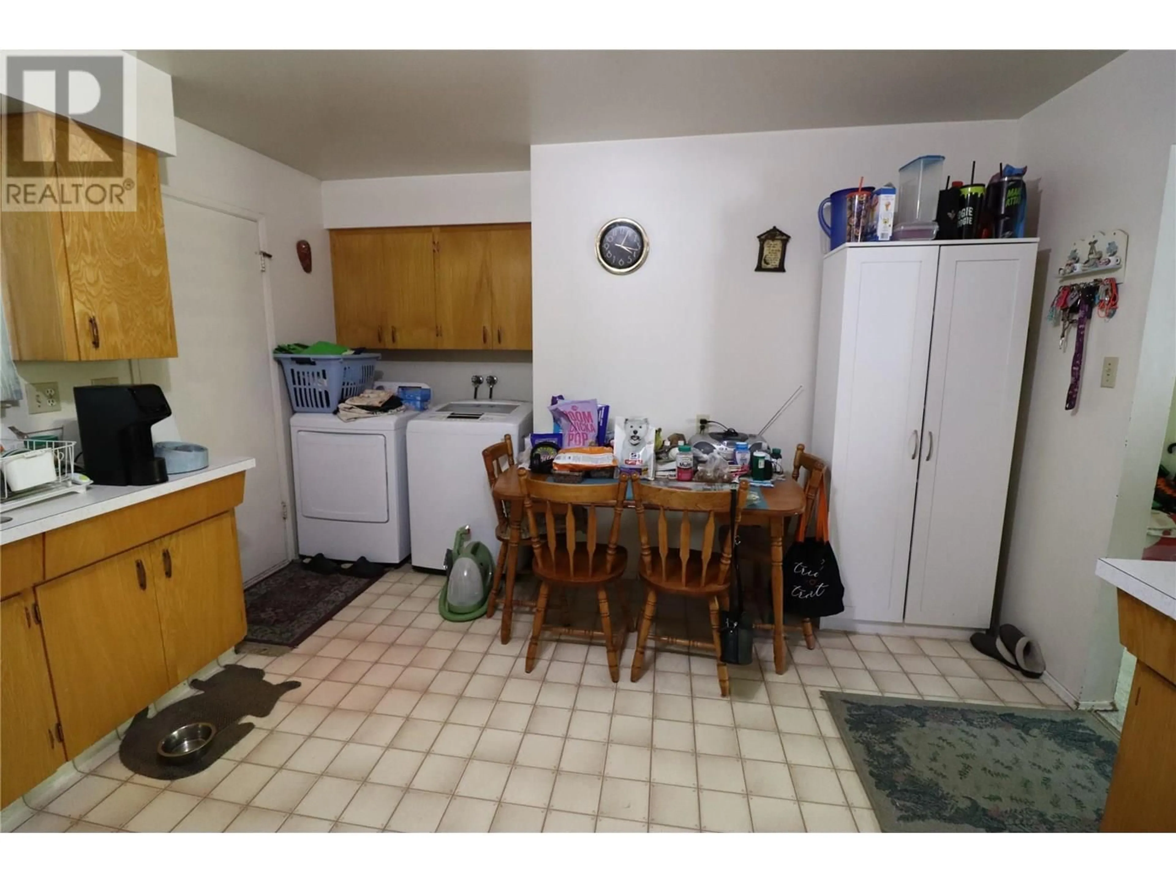 Standard kitchen, floor is not visible for 1965 CURLEW ROAD, Kamloops British Columbia V2C4H9
