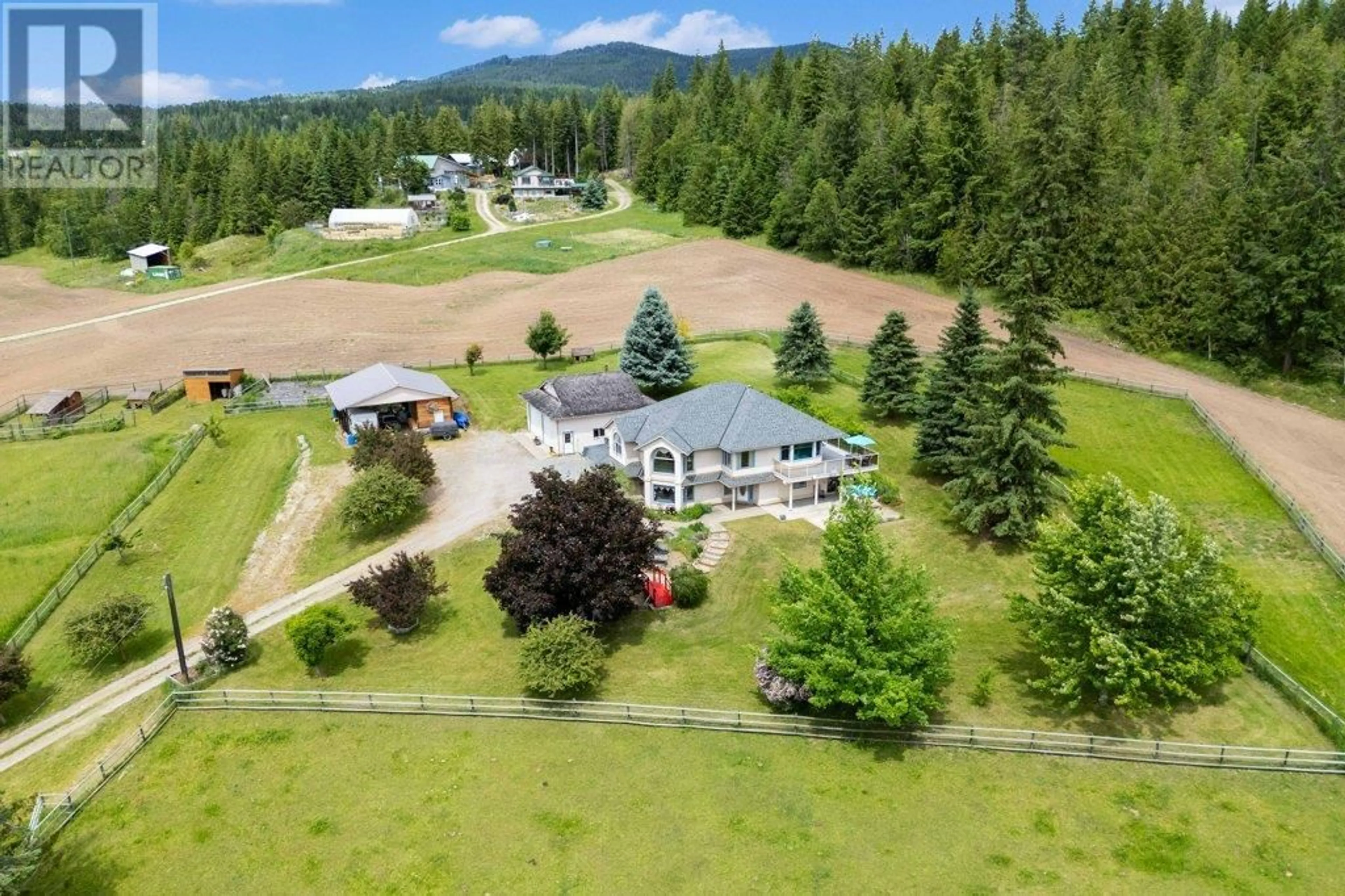 A pic from outside/outdoor area/front of a property/back of a property/a pic from drone, mountain view for 377 STROULGER ROAD, Grindrod British Columbia V4Y4G9