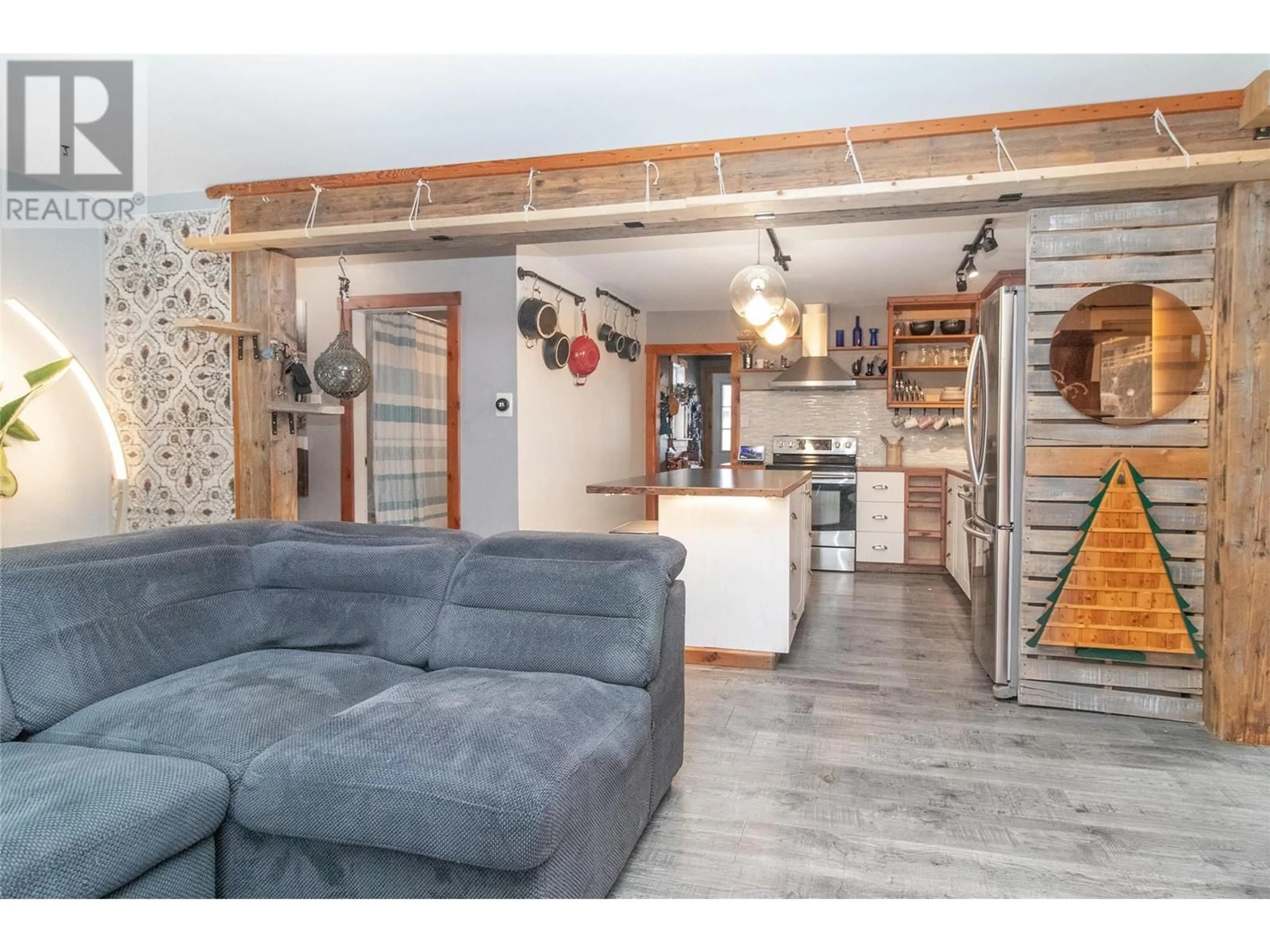 Open concept kitchen, unknown for 195 SADLER ROAD, Kelowna British Columbia V1X2Y6