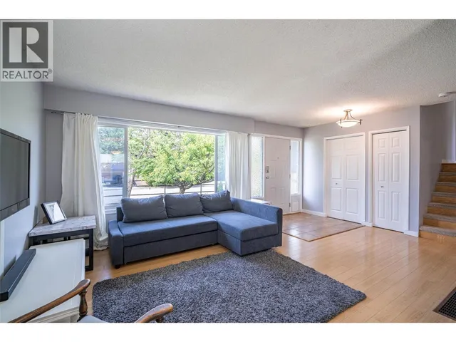 2003 13 STREET, Vernon 5