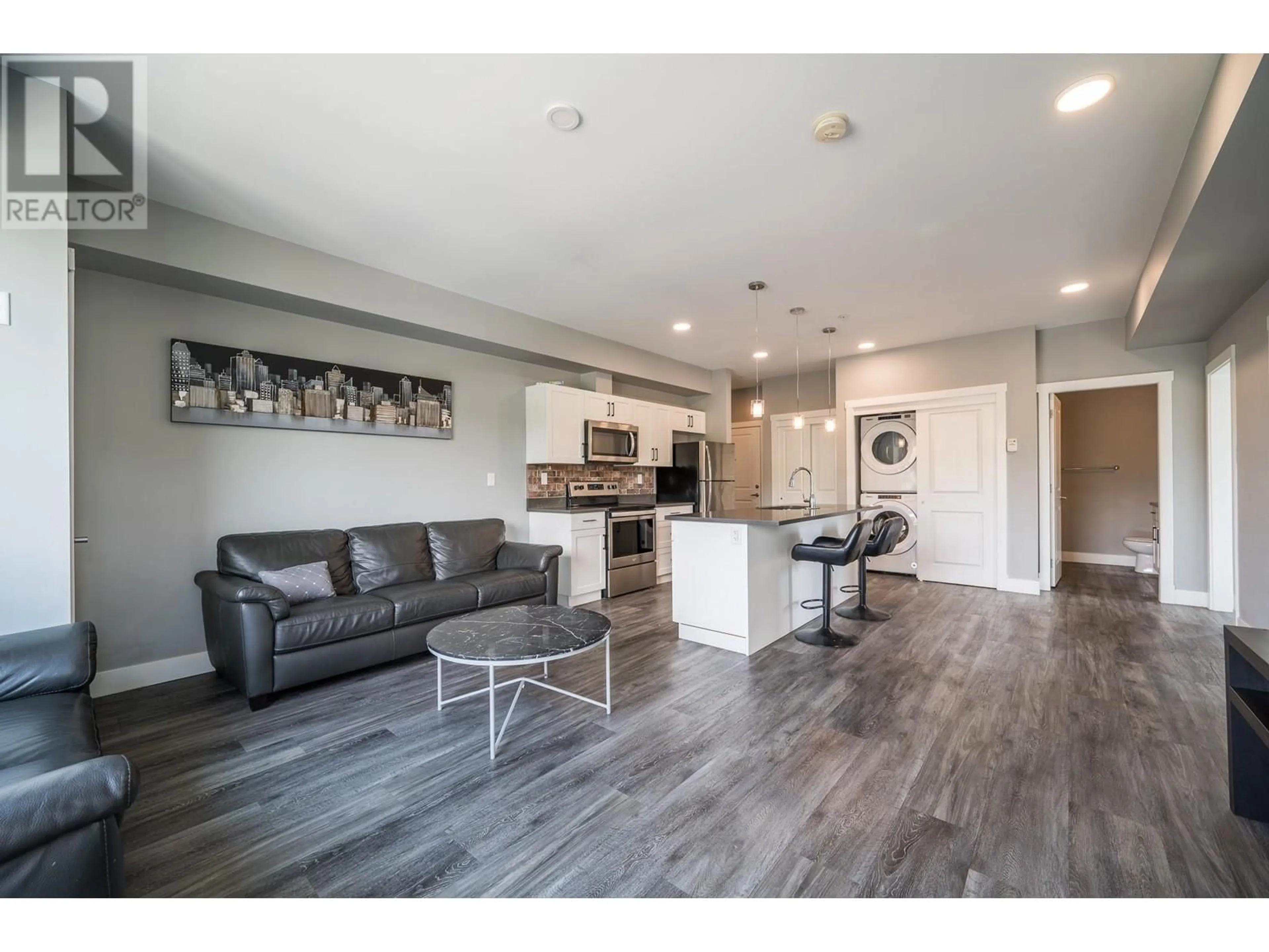Open concept kitchen, unknown for 411 - 280 TRANQUILLE ROAD, Kamloops British Columbia V2B0J1