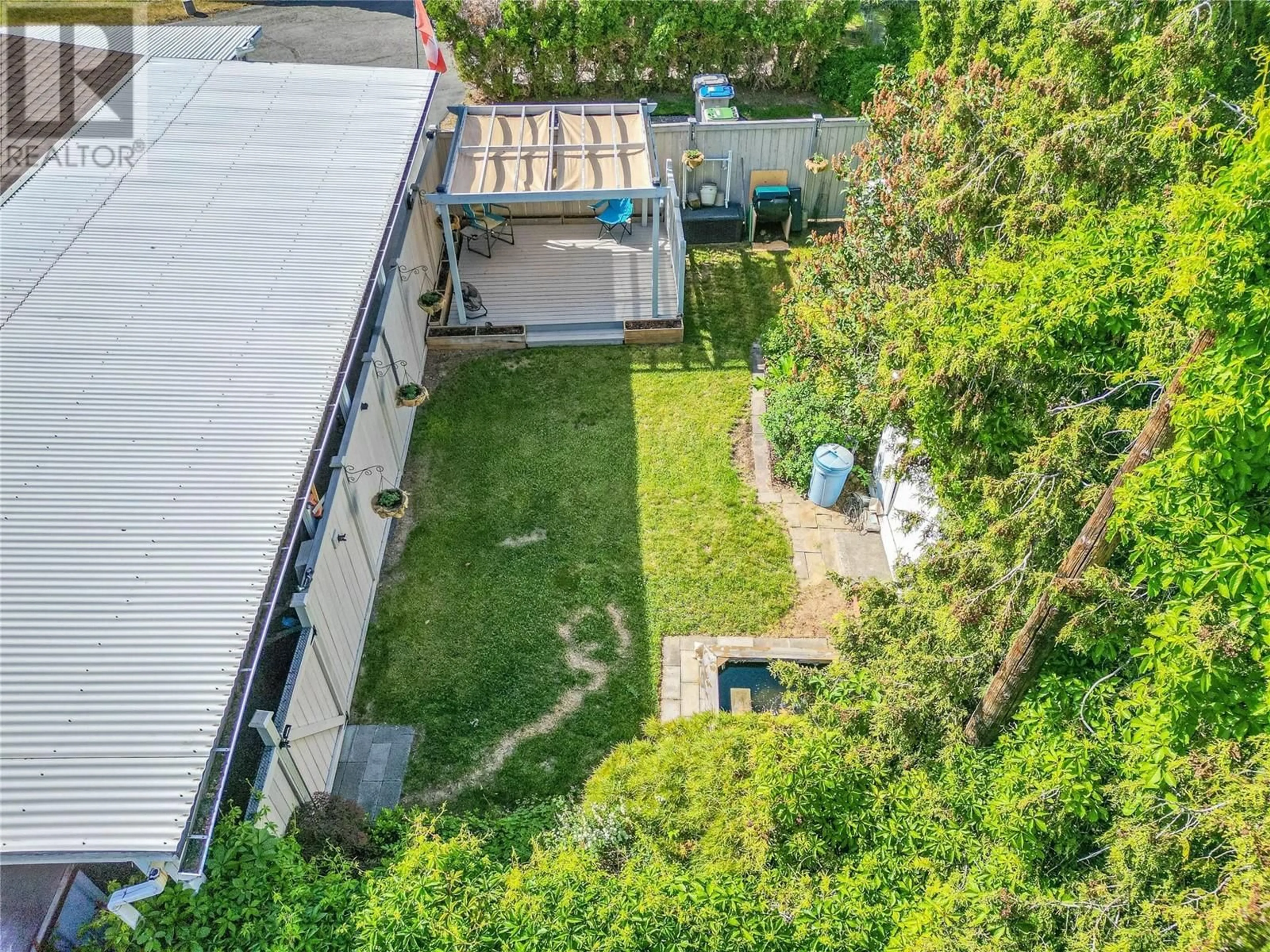 A pic from outside/outdoor area/front of a property/back of a property/a pic from drone, unknown for 228 - 2400 OAKDALE WAY, Kamloops British Columbia V2B6W7