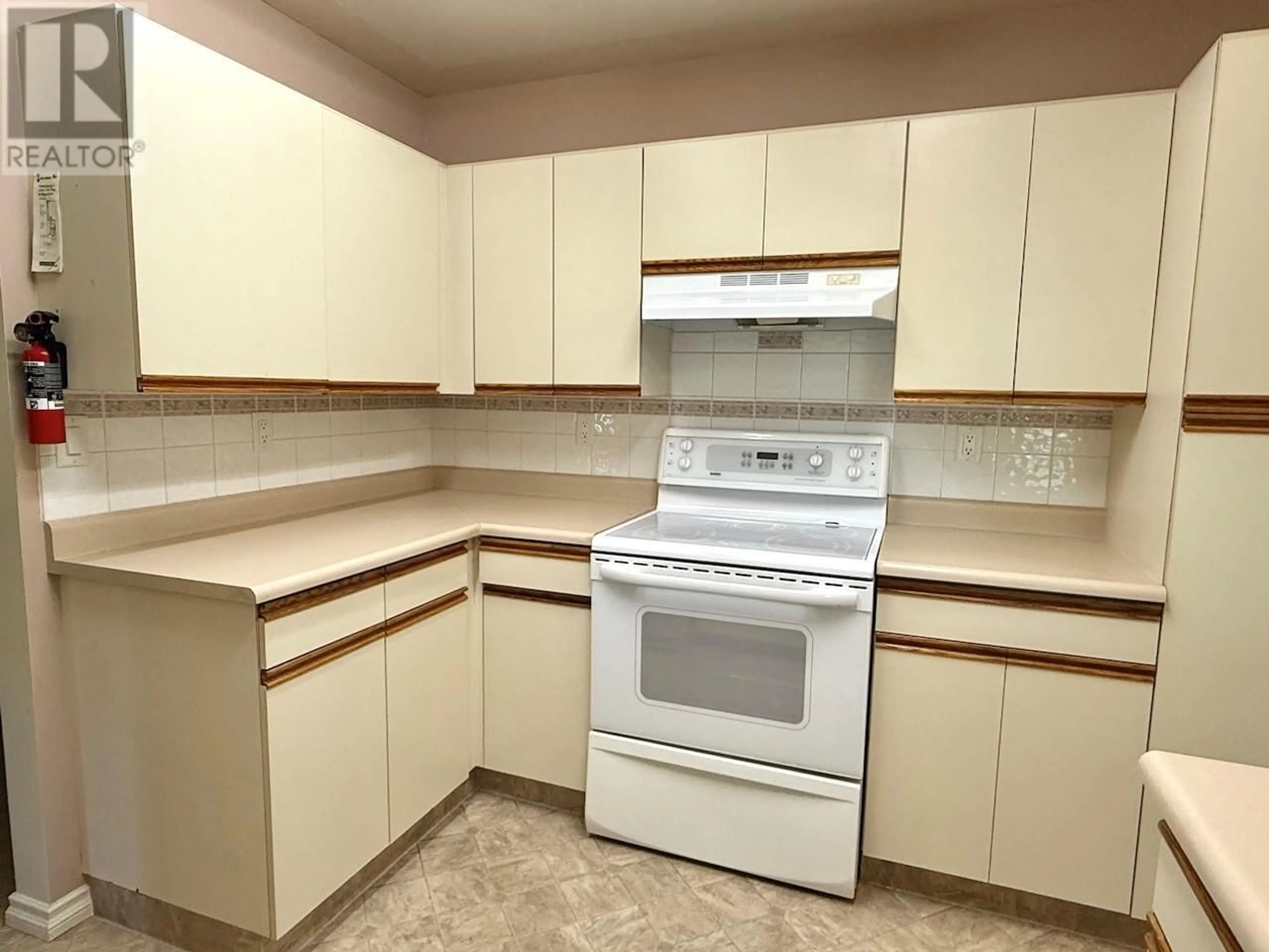 Standard kitchen, unknown for 212 - 337 MCKINNEY ROAD, Oliver British Columbia V0H1T3