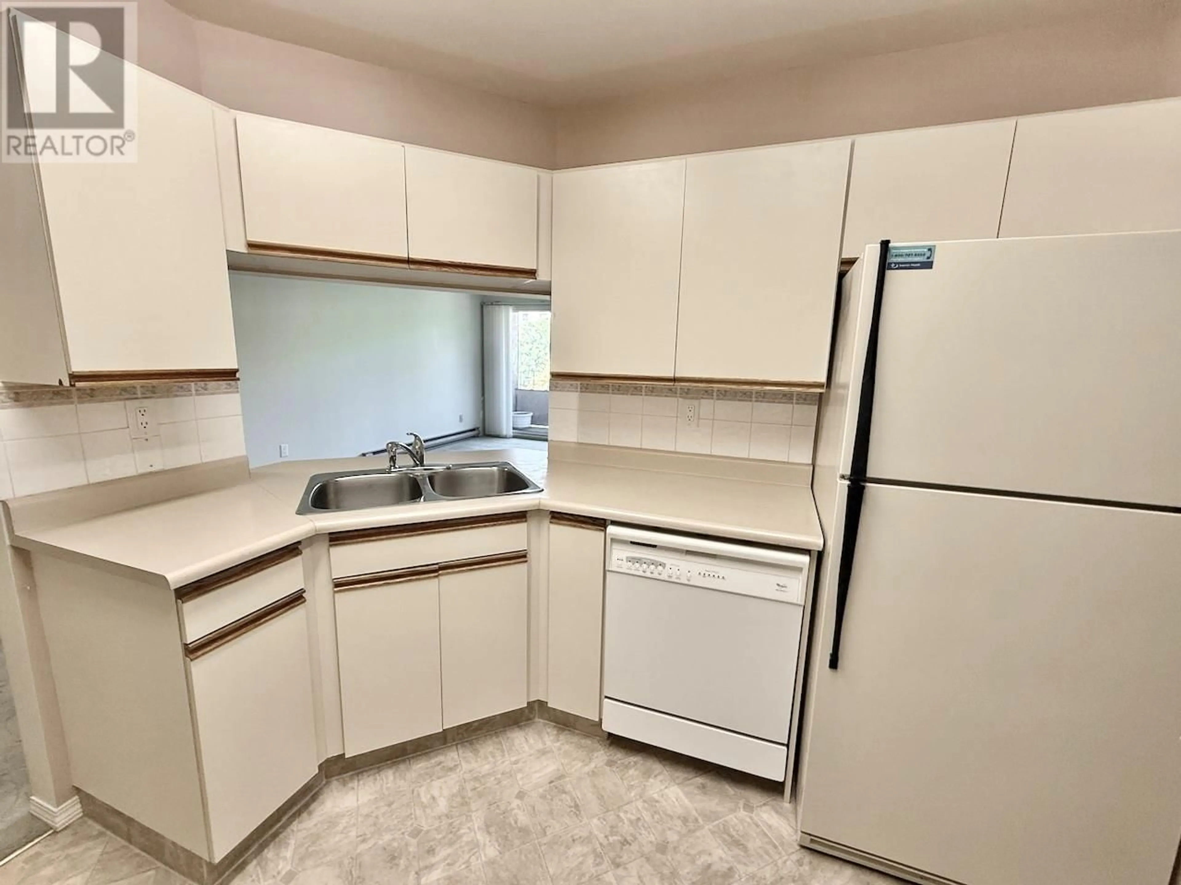 Standard kitchen, unknown for 212 - 337 MCKINNEY ROAD, Oliver British Columbia V0H1T3