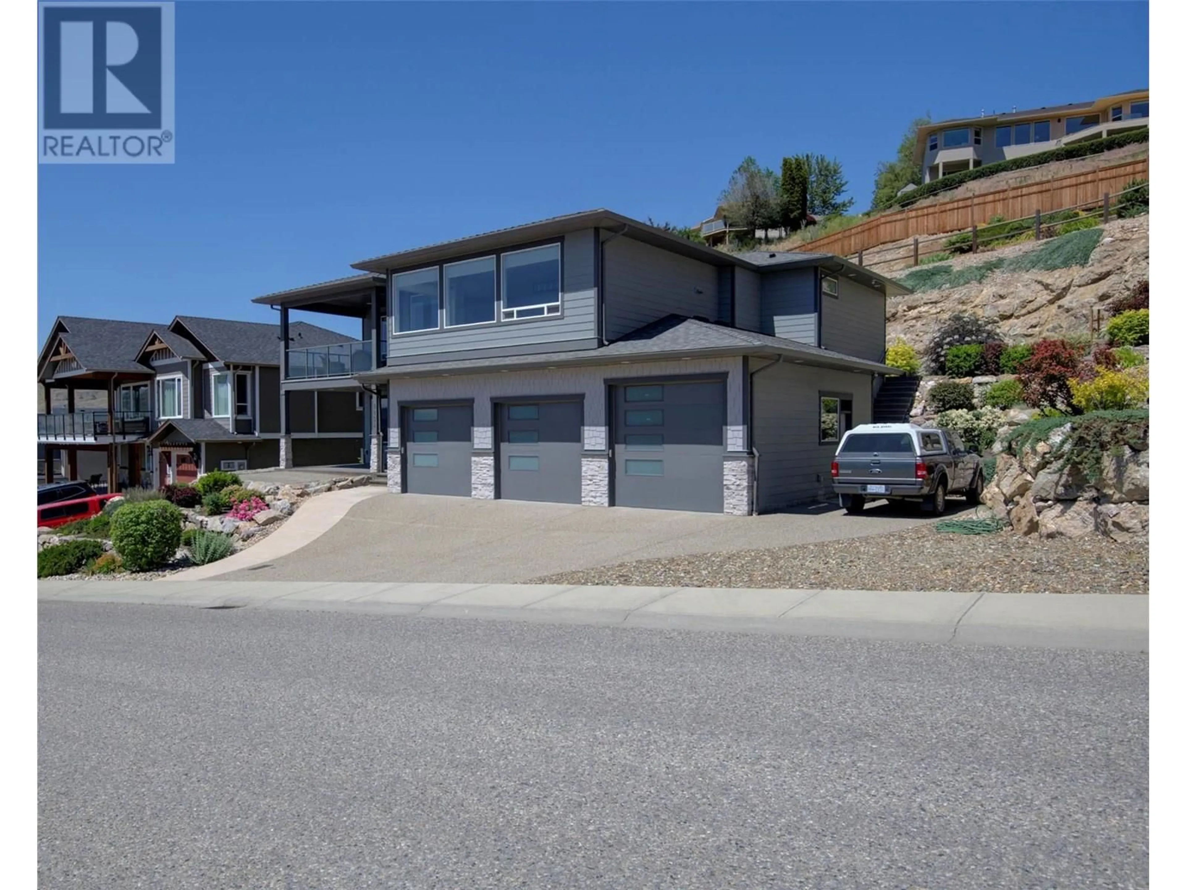 Unknown for 8824 BRAEBURN DRIVE, Coldstream British Columbia V1B4B8