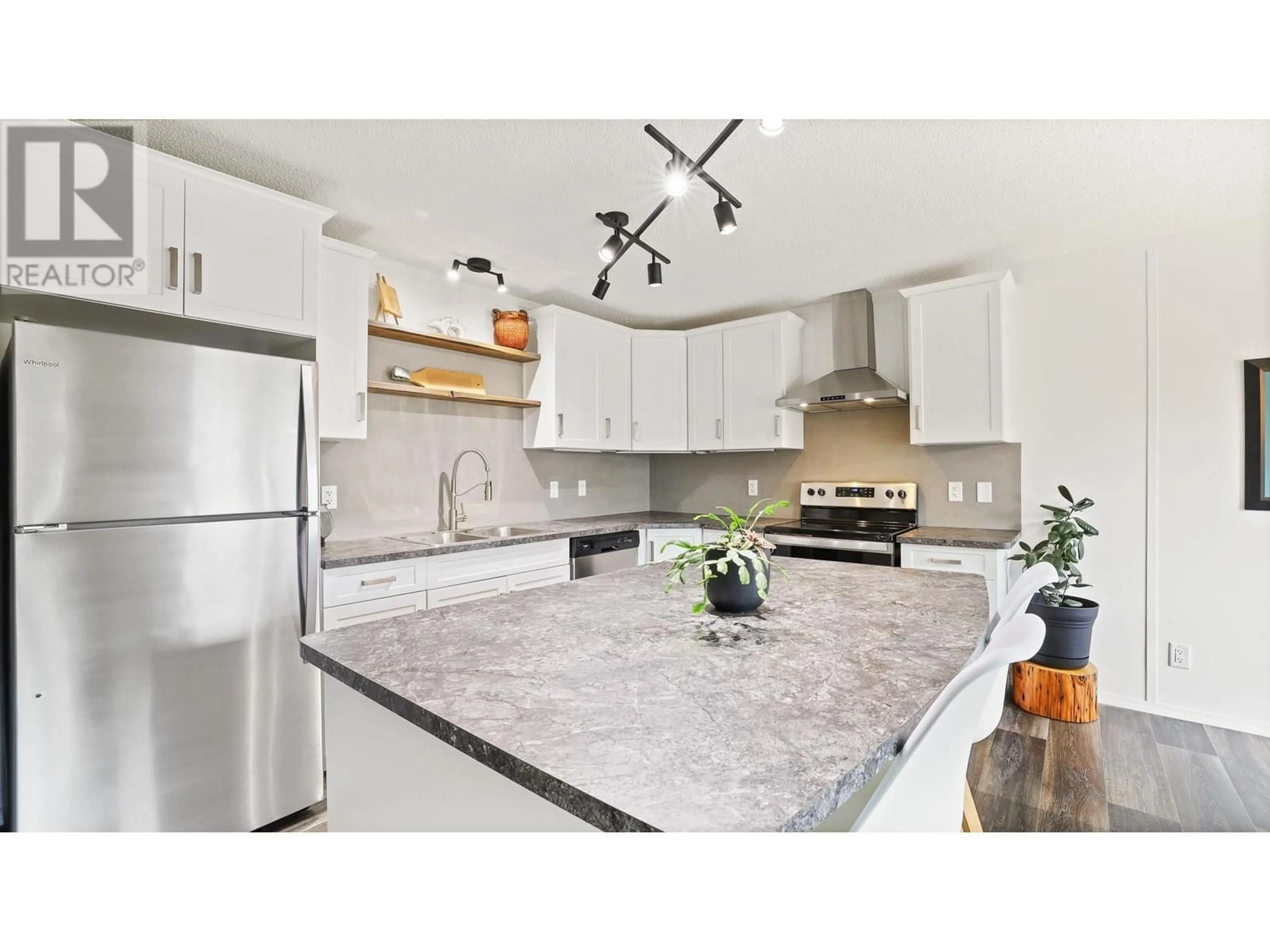 Contemporary kitchen, ceramic/tile floor for 1315 WESTSIDE PARK DRIVE, Invermere British Columbia V0A1K4
