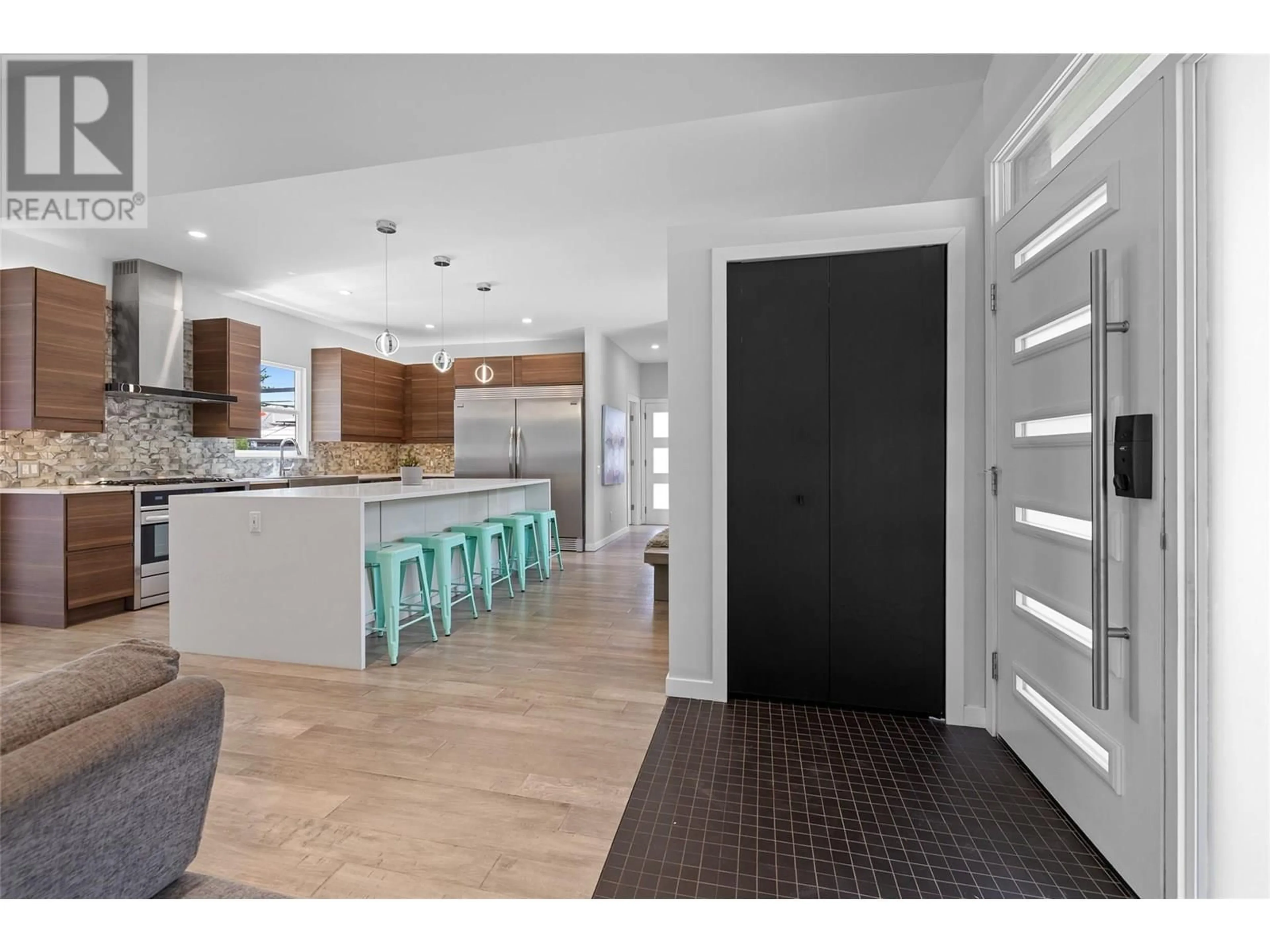 Open concept kitchen, unknown for 611 OXFORD AVENUE, Kelowna British Columbia V1Y7L6