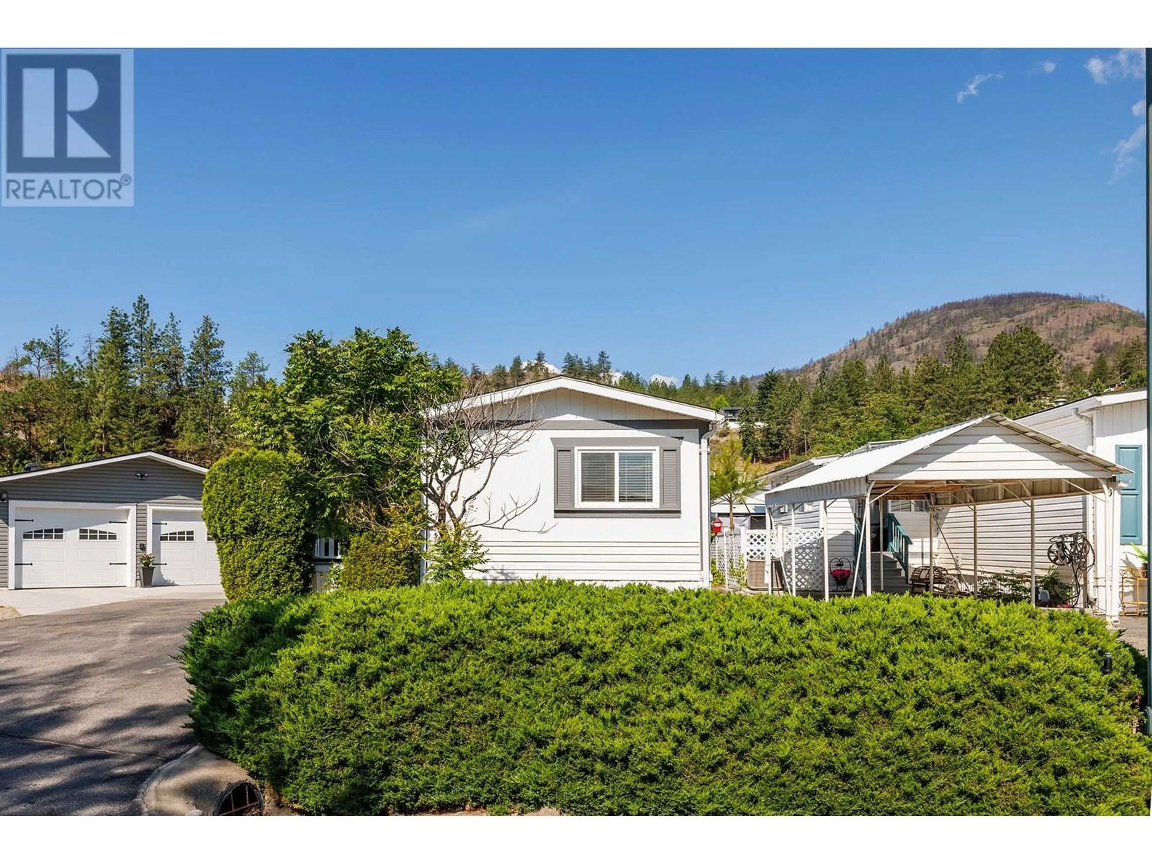 Home with vinyl exterior material, mountain view for 29 - 1750 LENZ ROAD, West Kelowna British Columbia V1Z3N1