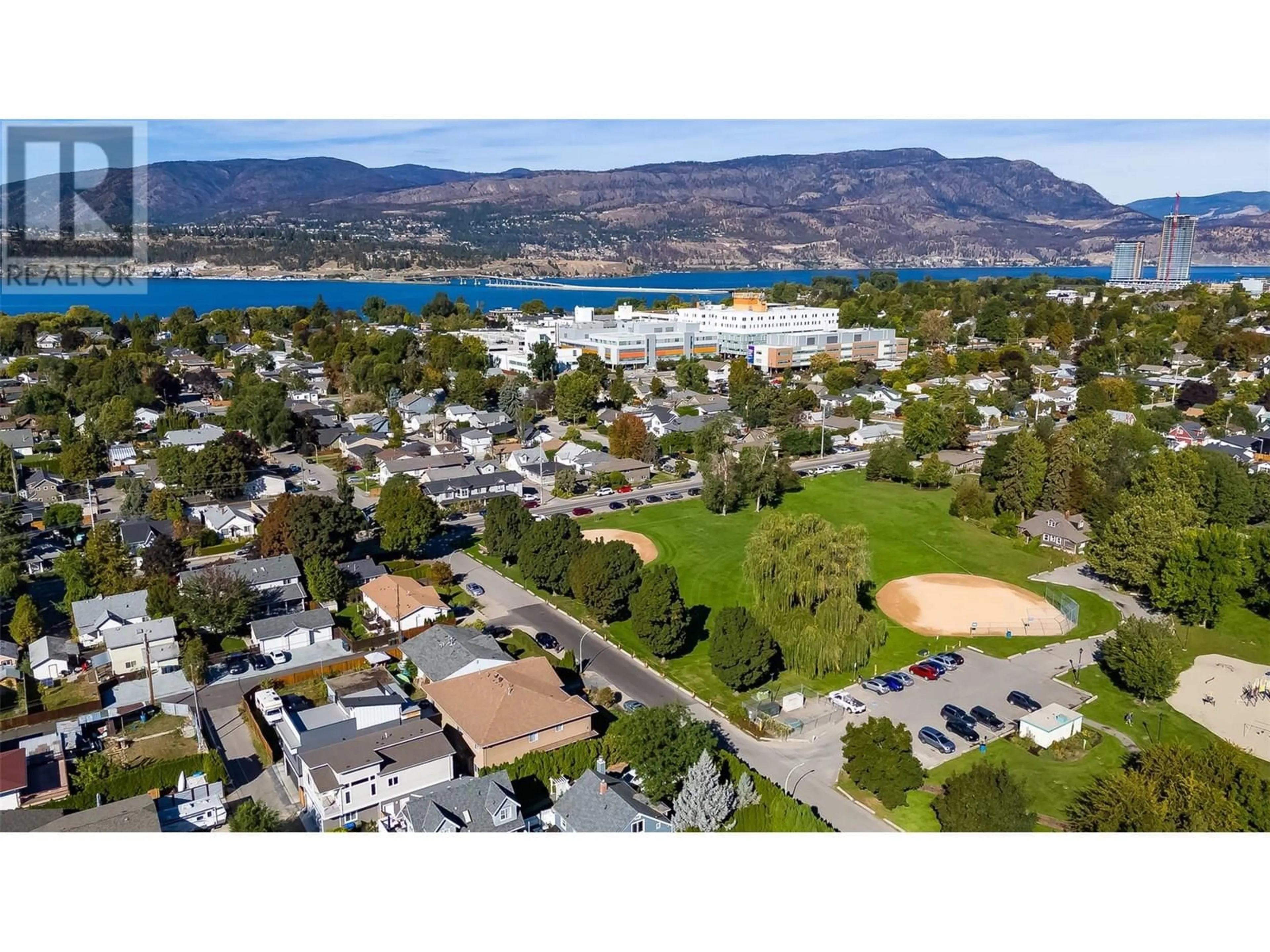 A pic from outside/outdoor area/front of a property/back of a property/a pic from drone, water/lake/river/ocean view for 755 BIRCH AVENUE, Kelowna British Columbia V1Y5H3