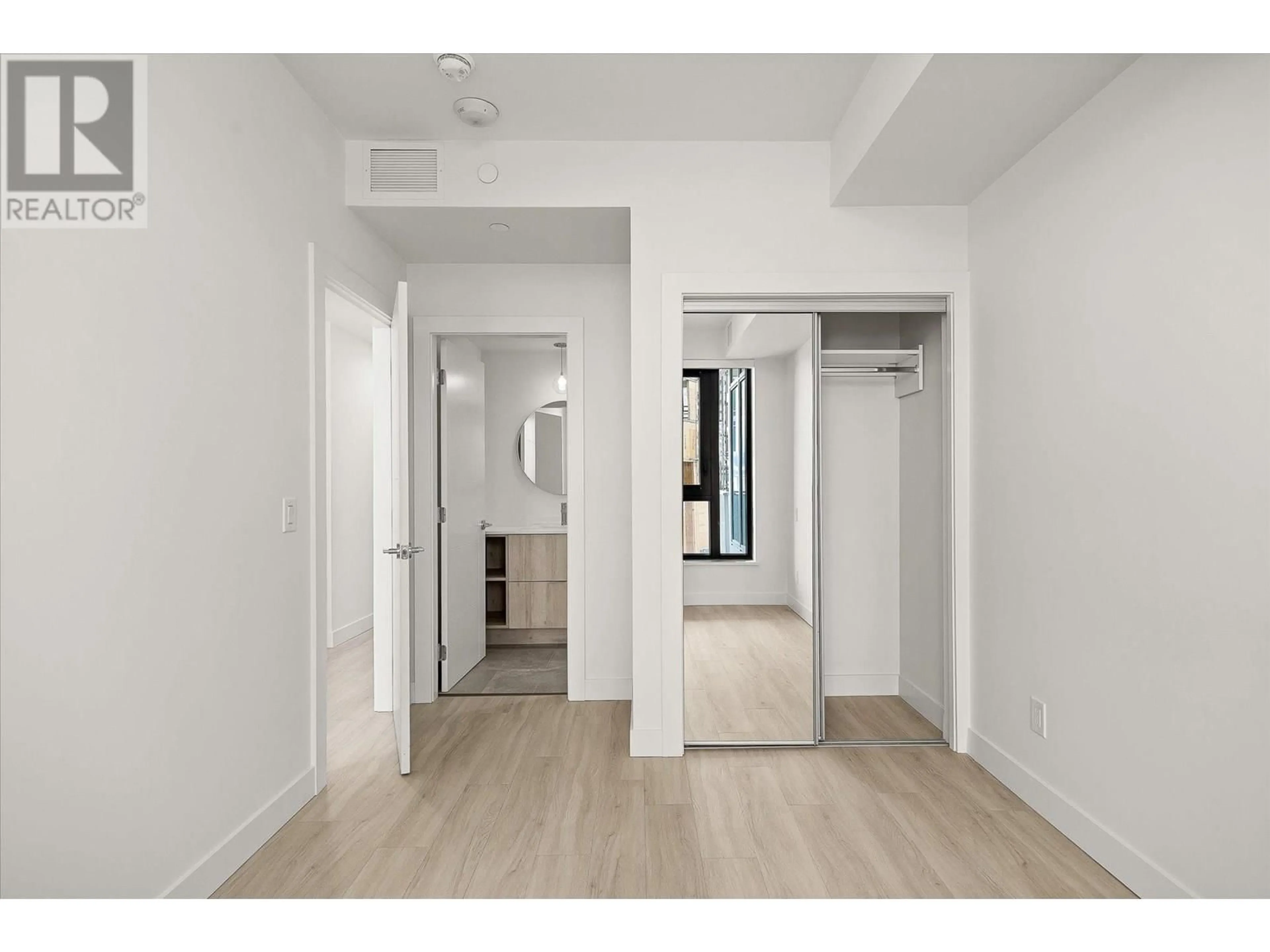Unknown for 512 - 3699 CAPOZZI ROAD, Kelowna British Columbia V1W3L2