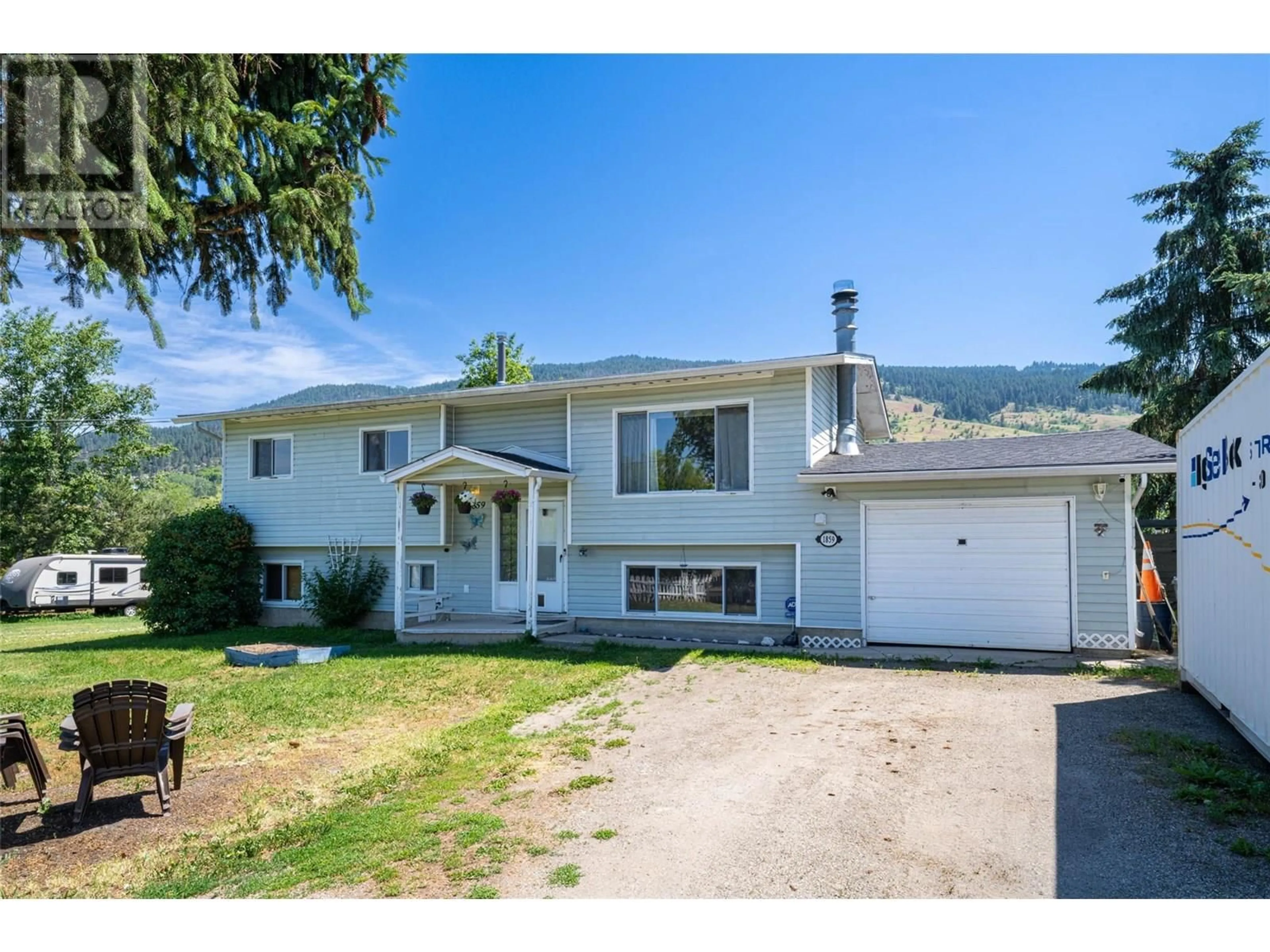 Home with vinyl exterior material, unknown for 1859 EAST VERNON ROAD, Vernon British Columbia V1B3A7