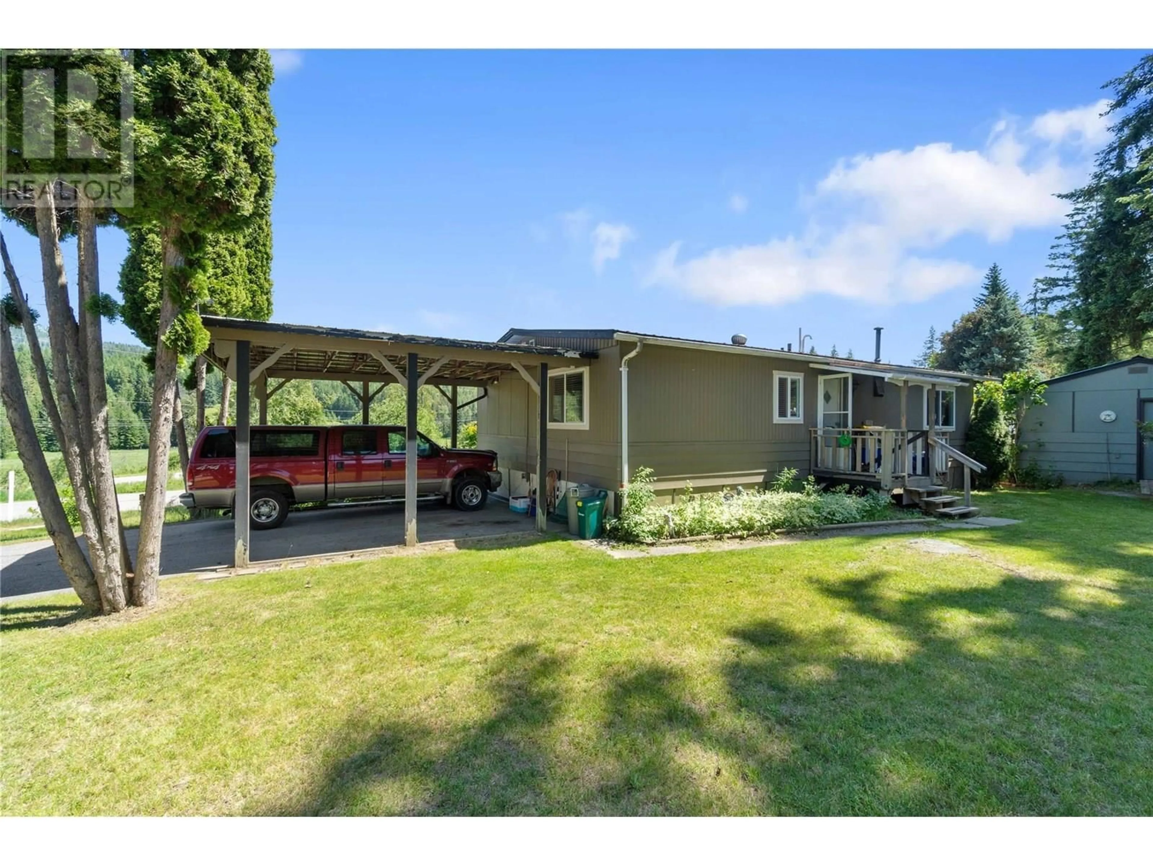 A pic from outside/outdoor area/front of a property/back of a property/a pic from drone, street for 19 - 2500 97B HIGHWAY SOUTHEAST, Salmon Arm British Columbia V1E1A6