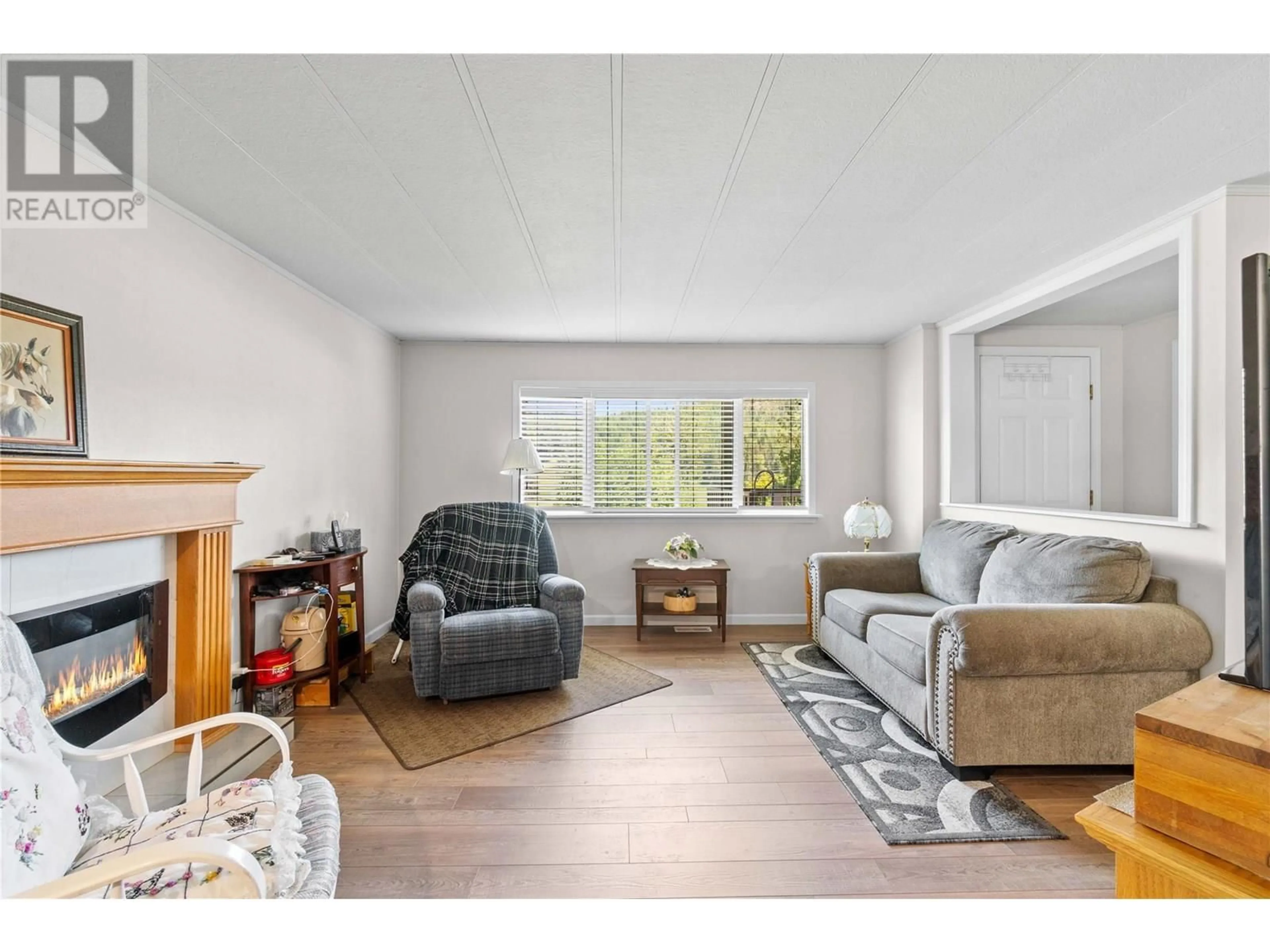 Living room with furniture, unknown for 19 - 2500 97B HIGHWAY SOUTHEAST, Salmon Arm British Columbia V1E1A6