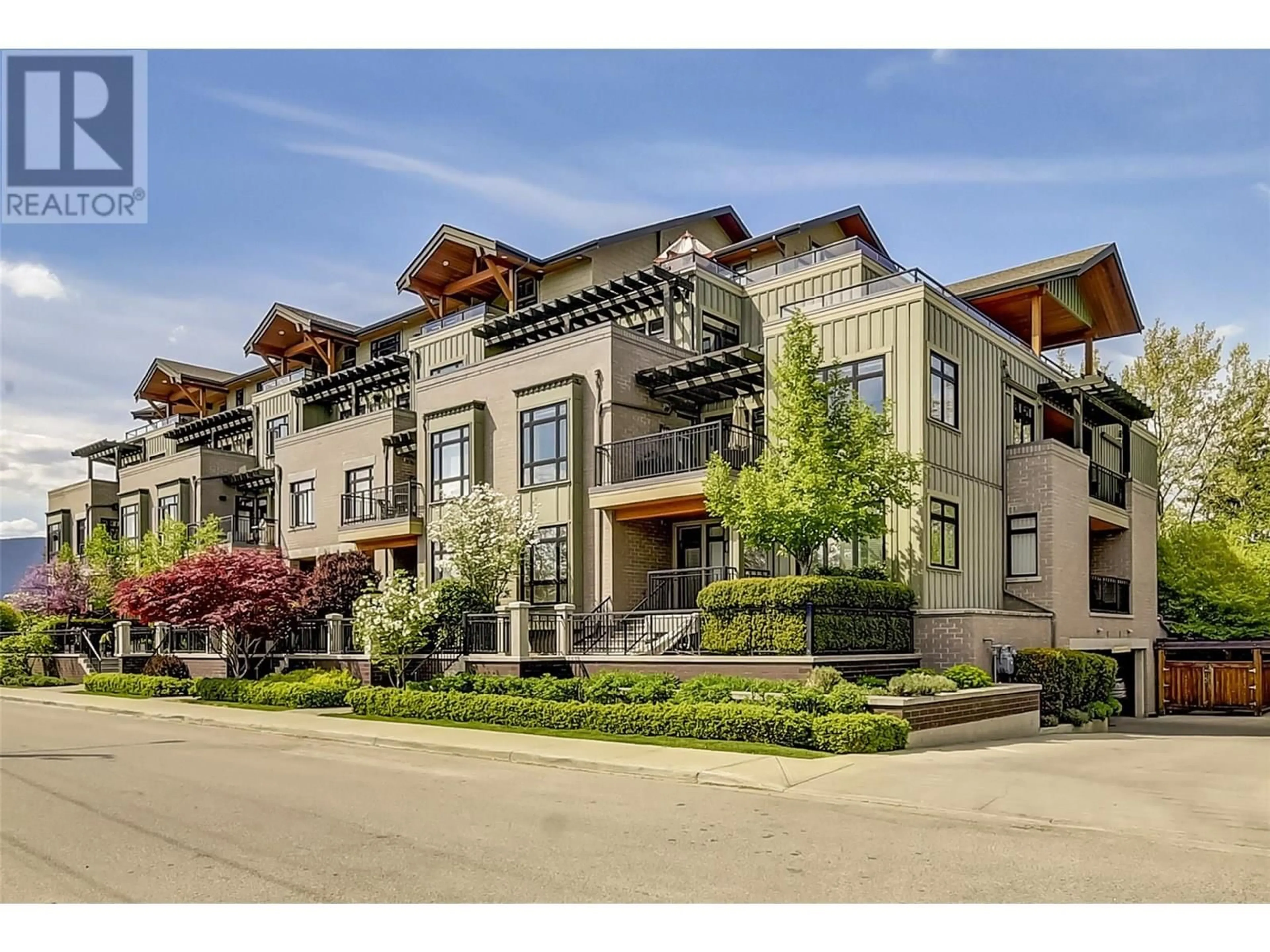 Unknown for 302 - 2901 ABBOTT STREET, Kelowna British Columbia V1Y1G7