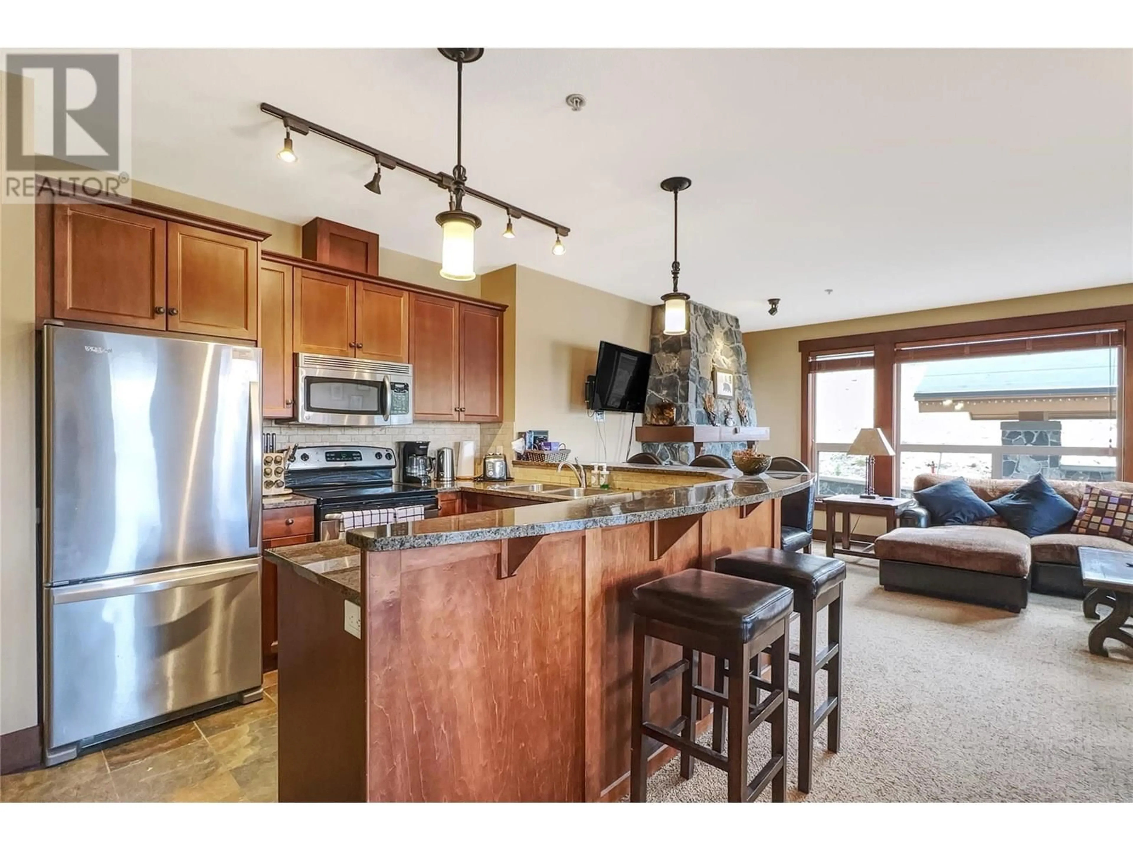 Open concept kitchen, unknown for 101C - 375 RAVEN RIDGE ROAD, Big White British Columbia V1P1P3