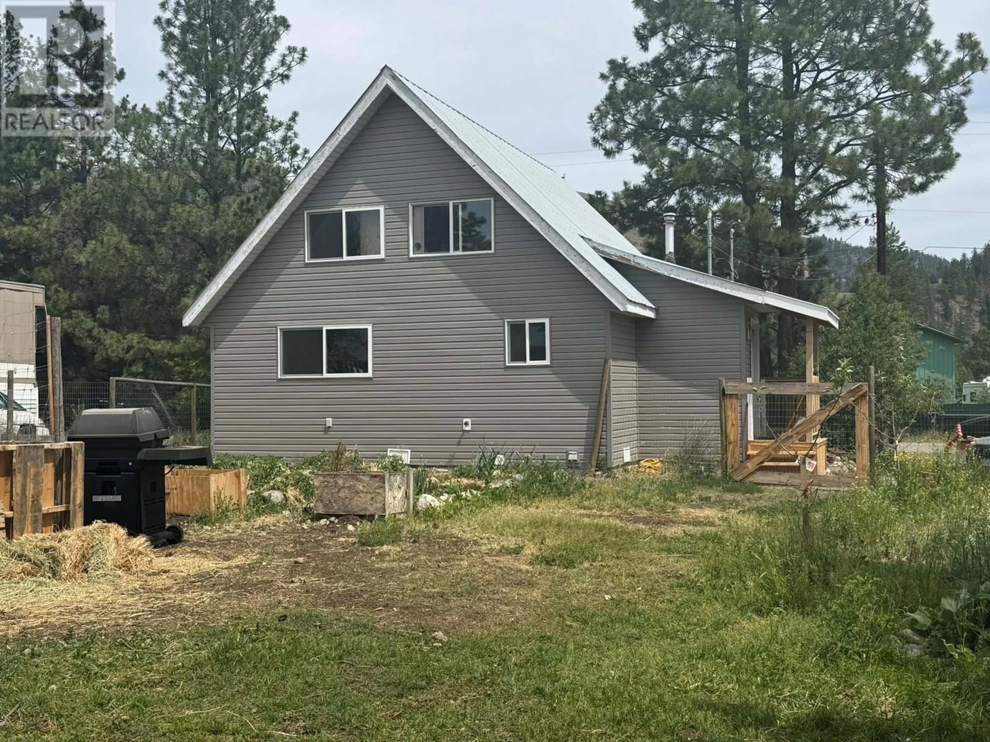 Home with vinyl exterior material, unknown for 242 CEMENT STREET, Princeton British Columbia V0X1W0